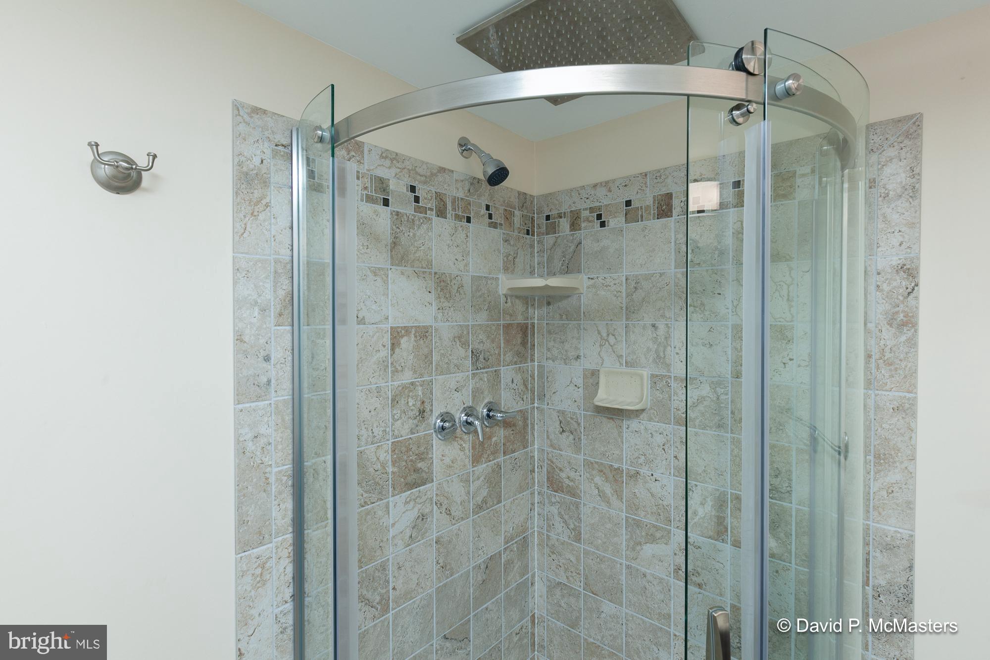 COUNTY GREEN - Residential