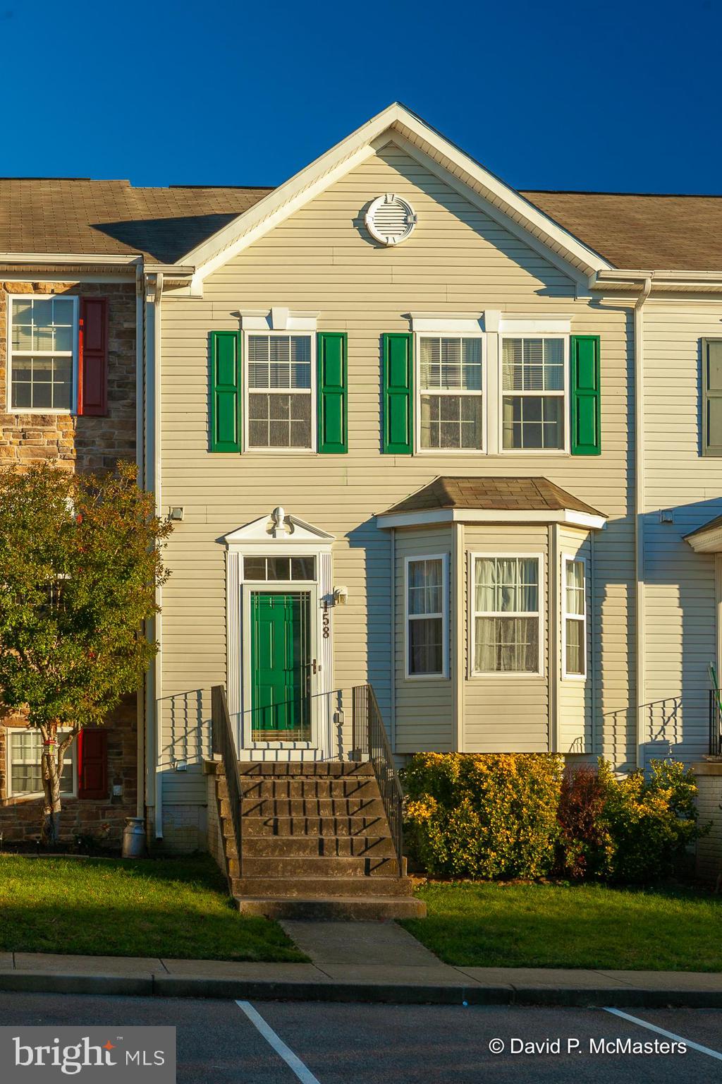 COUNTY GREEN - Residential