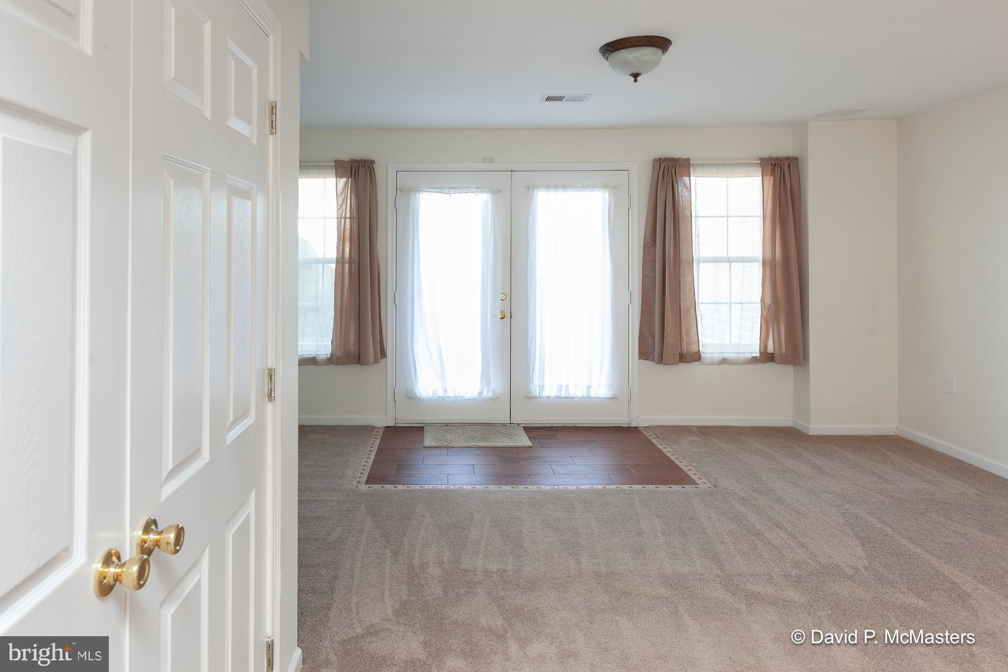 COUNTY GREEN - Residential