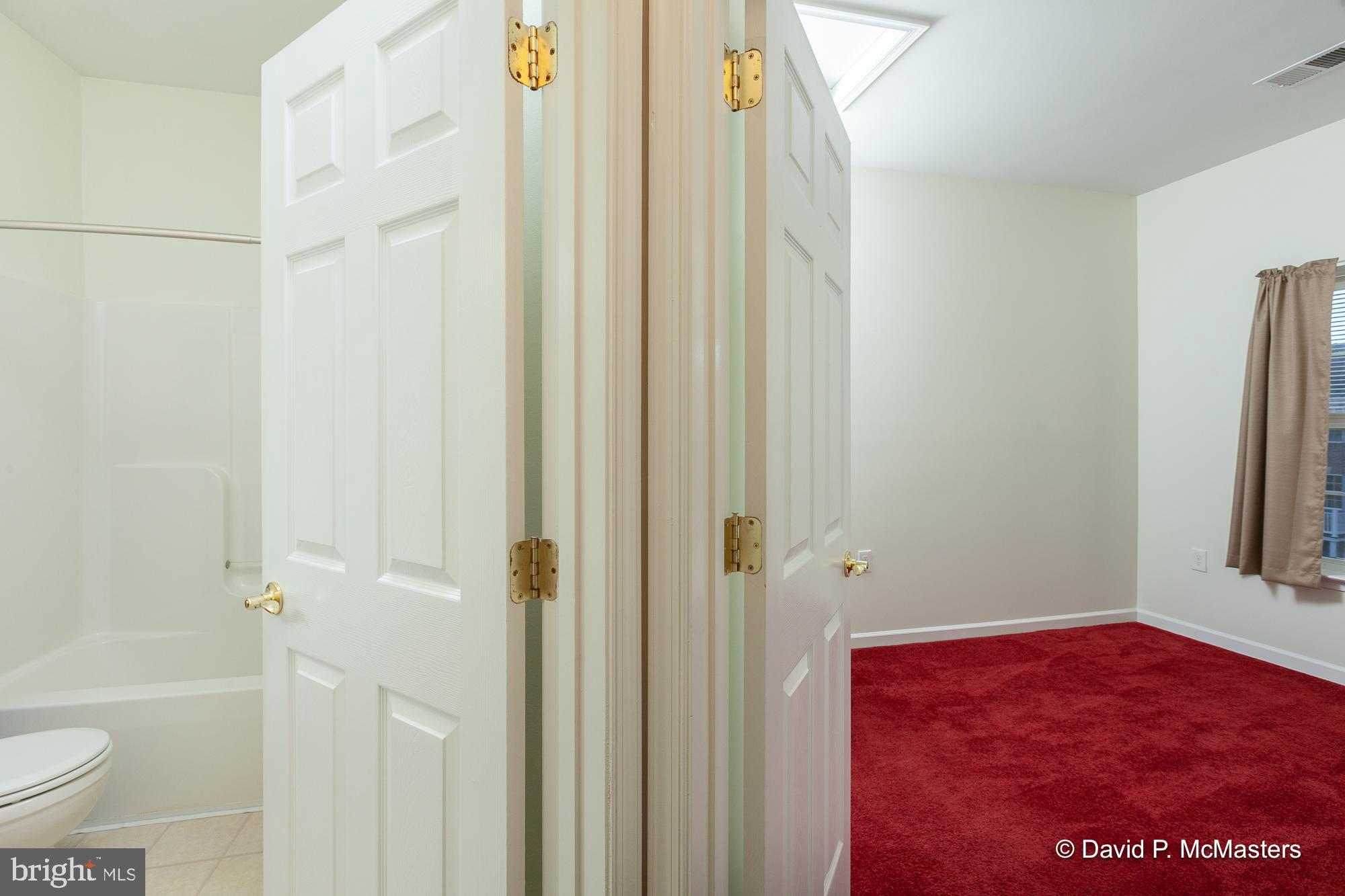 COUNTY GREEN - Residential