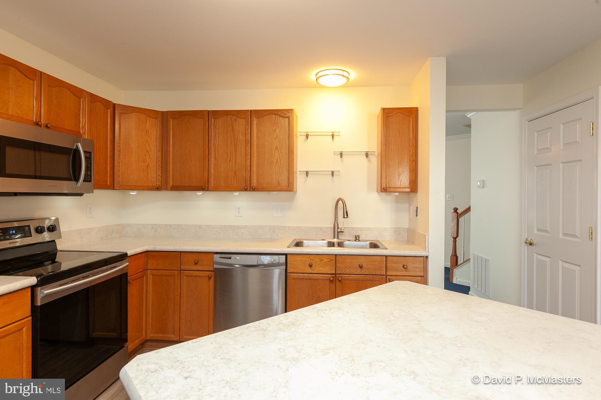 COUNTY GREEN - Residential