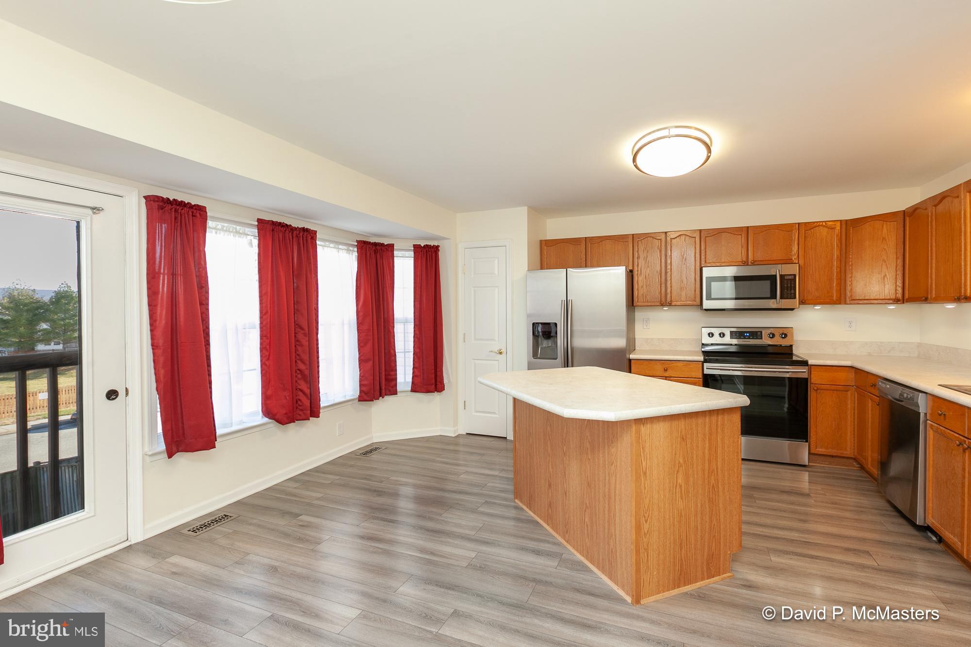 COUNTY GREEN - Residential