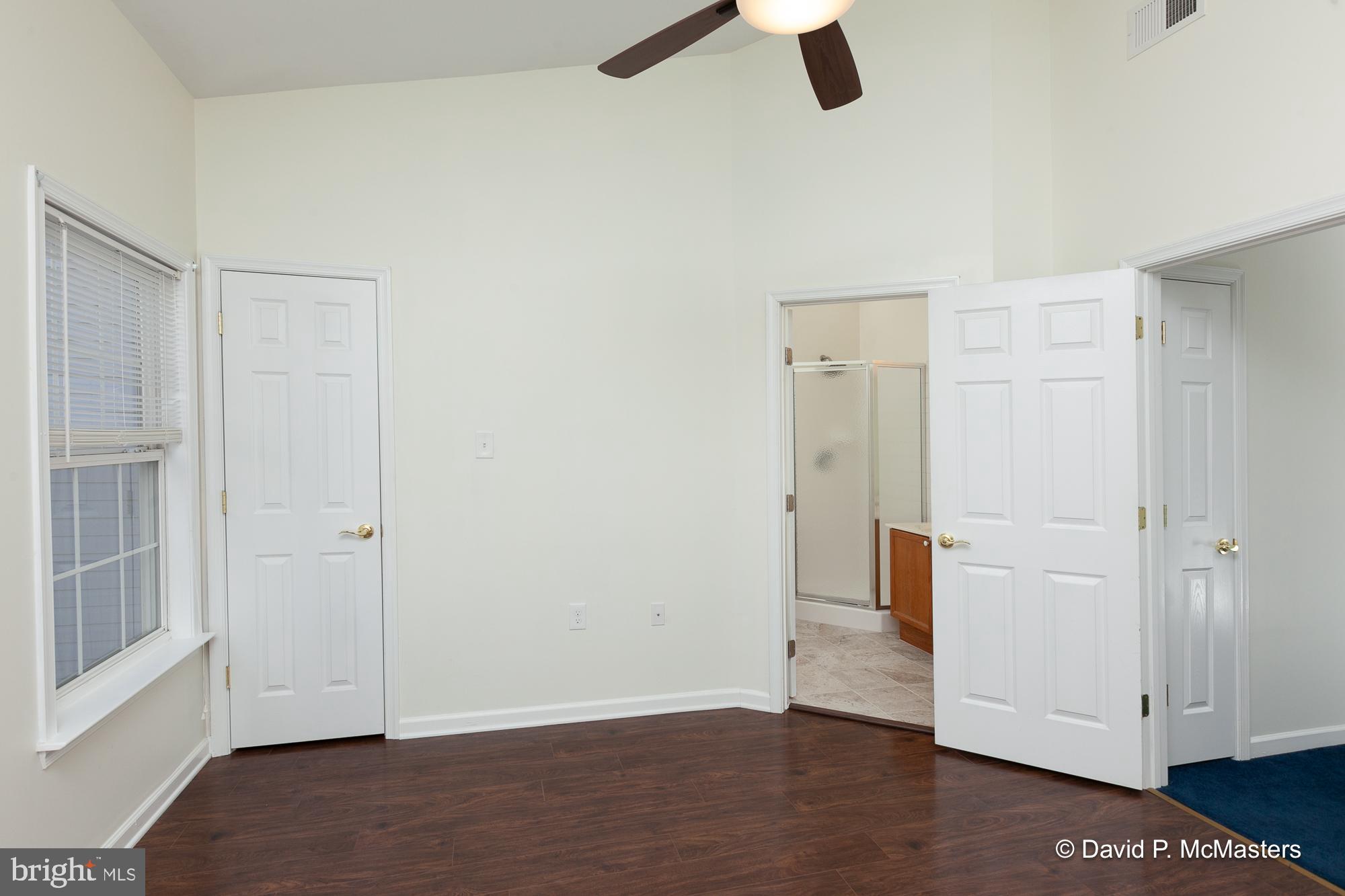 COUNTY GREEN - Residential