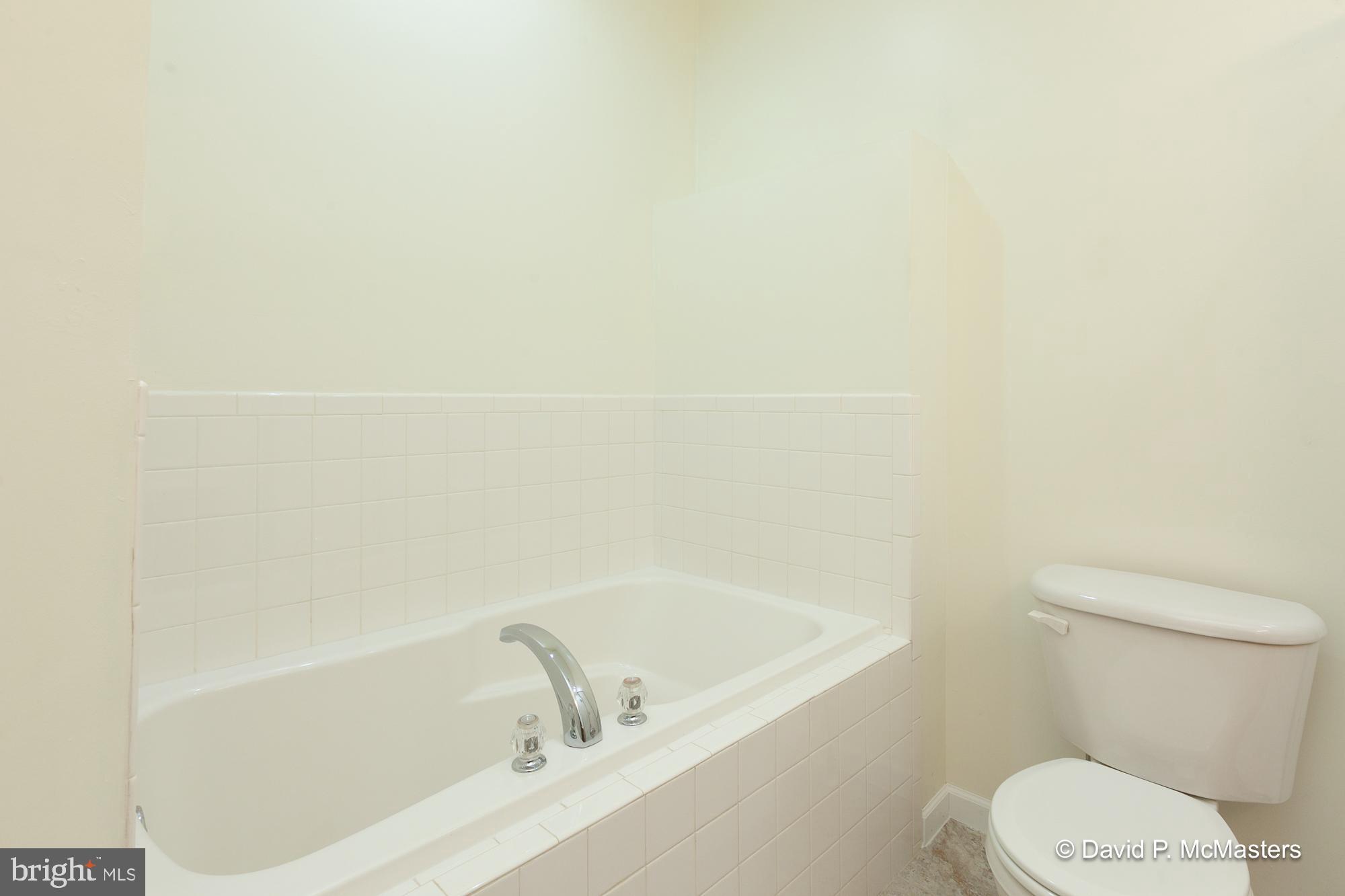 COUNTY GREEN - Residential