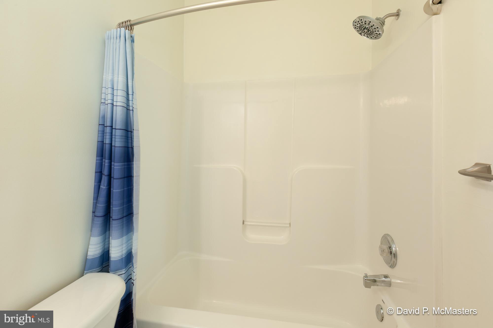 COUNTY GREEN - Residential