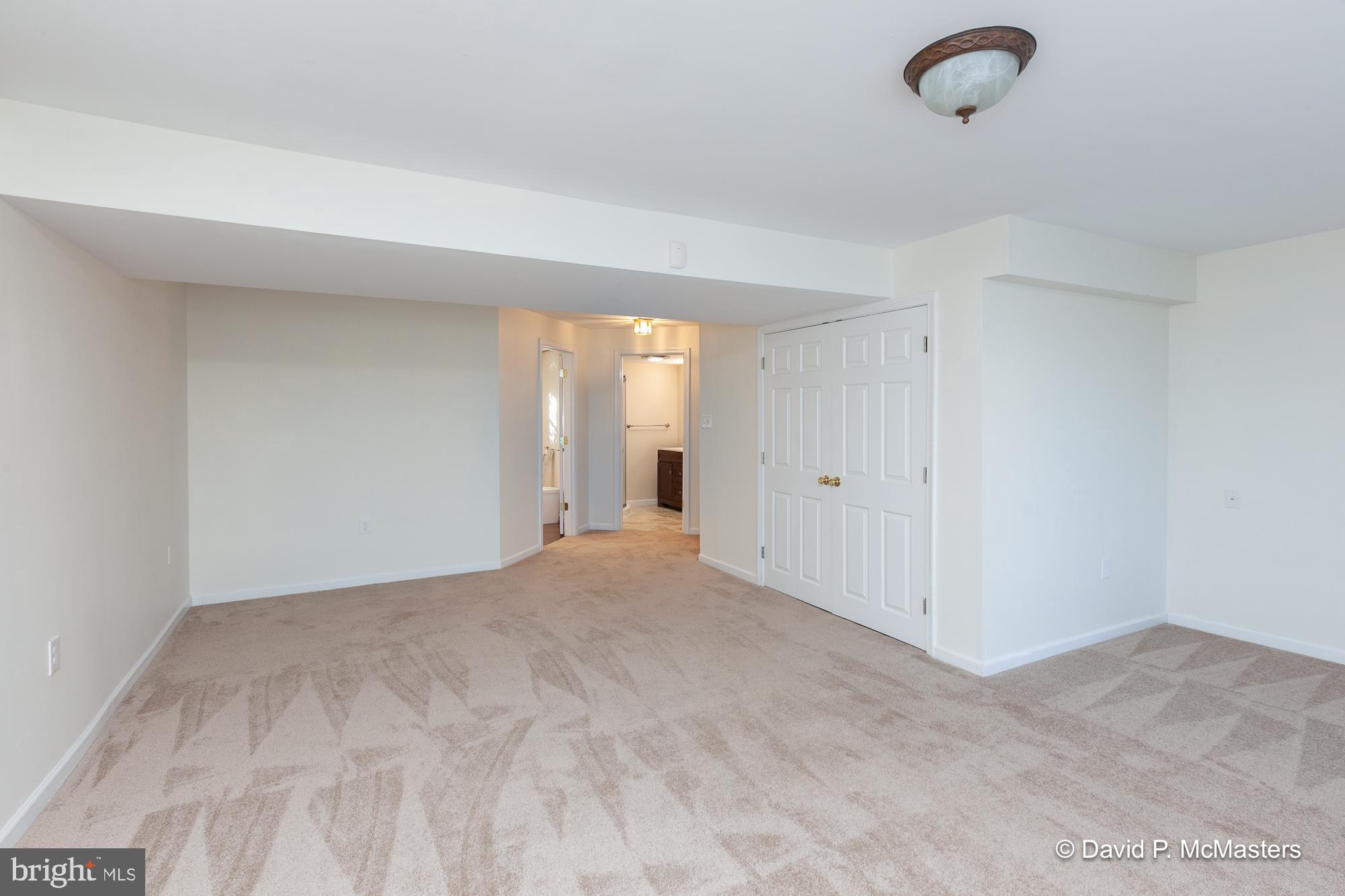 COUNTY GREEN - Residential