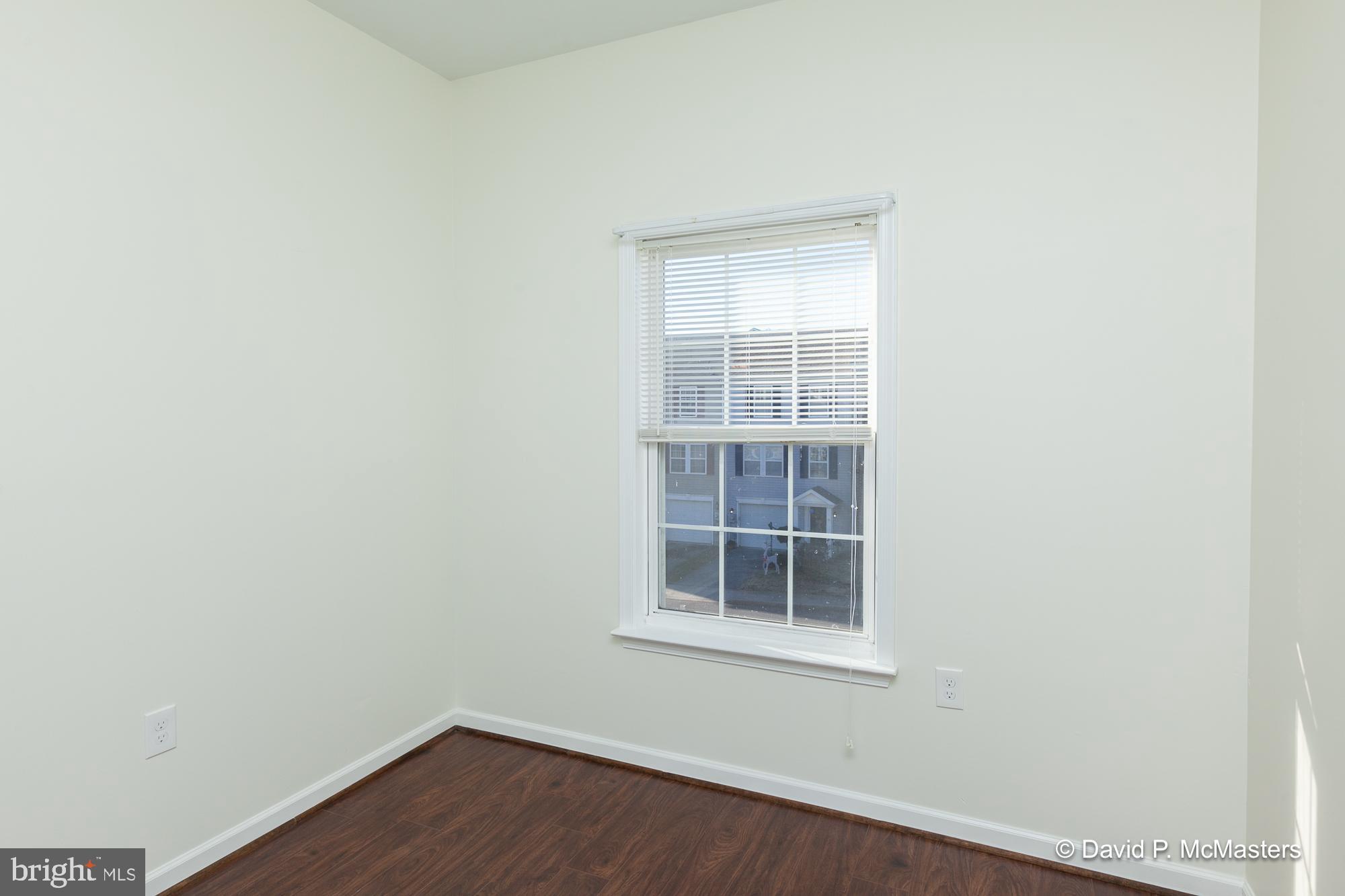 COUNTY GREEN - Residential