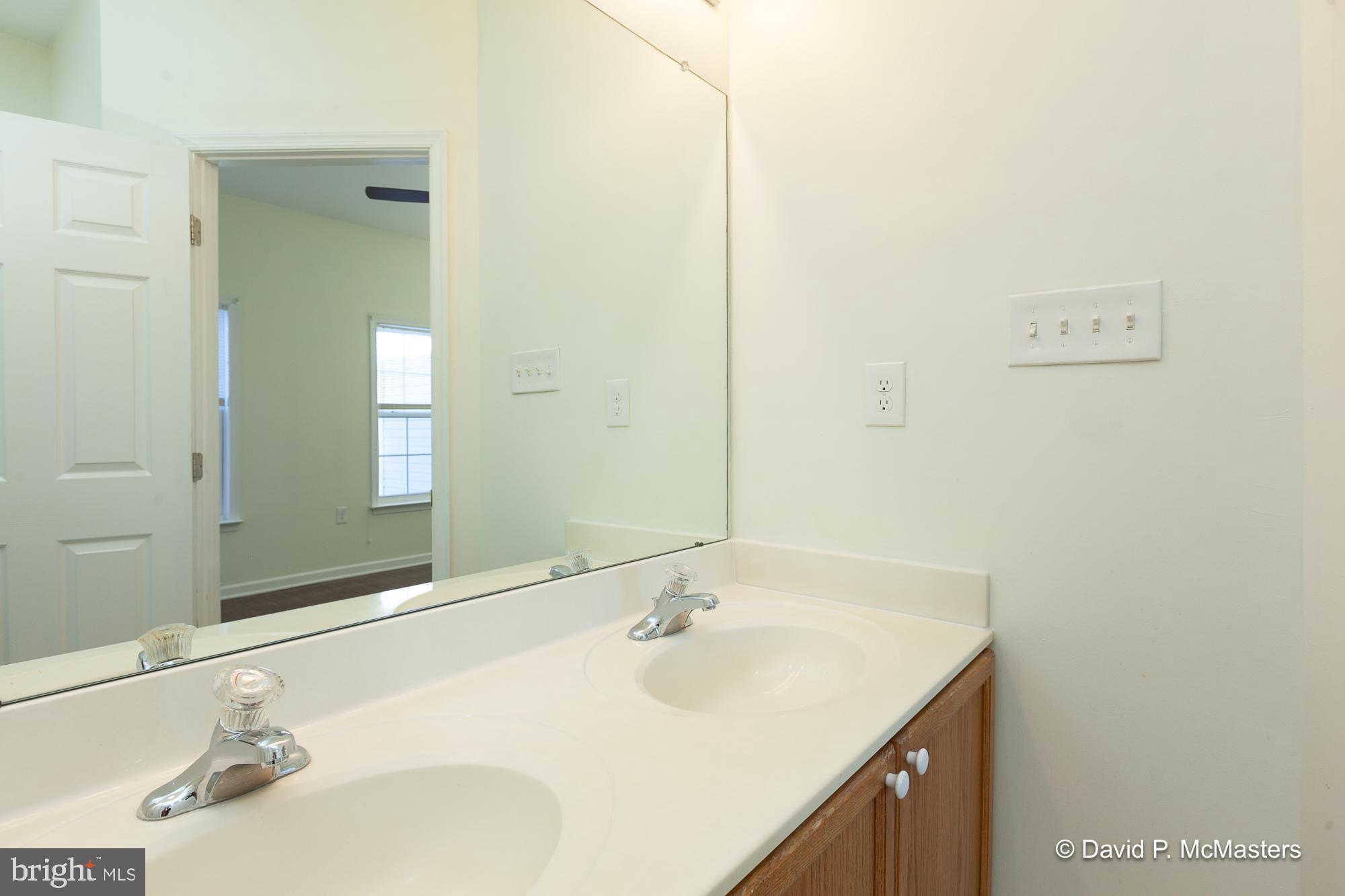 COUNTY GREEN - Residential