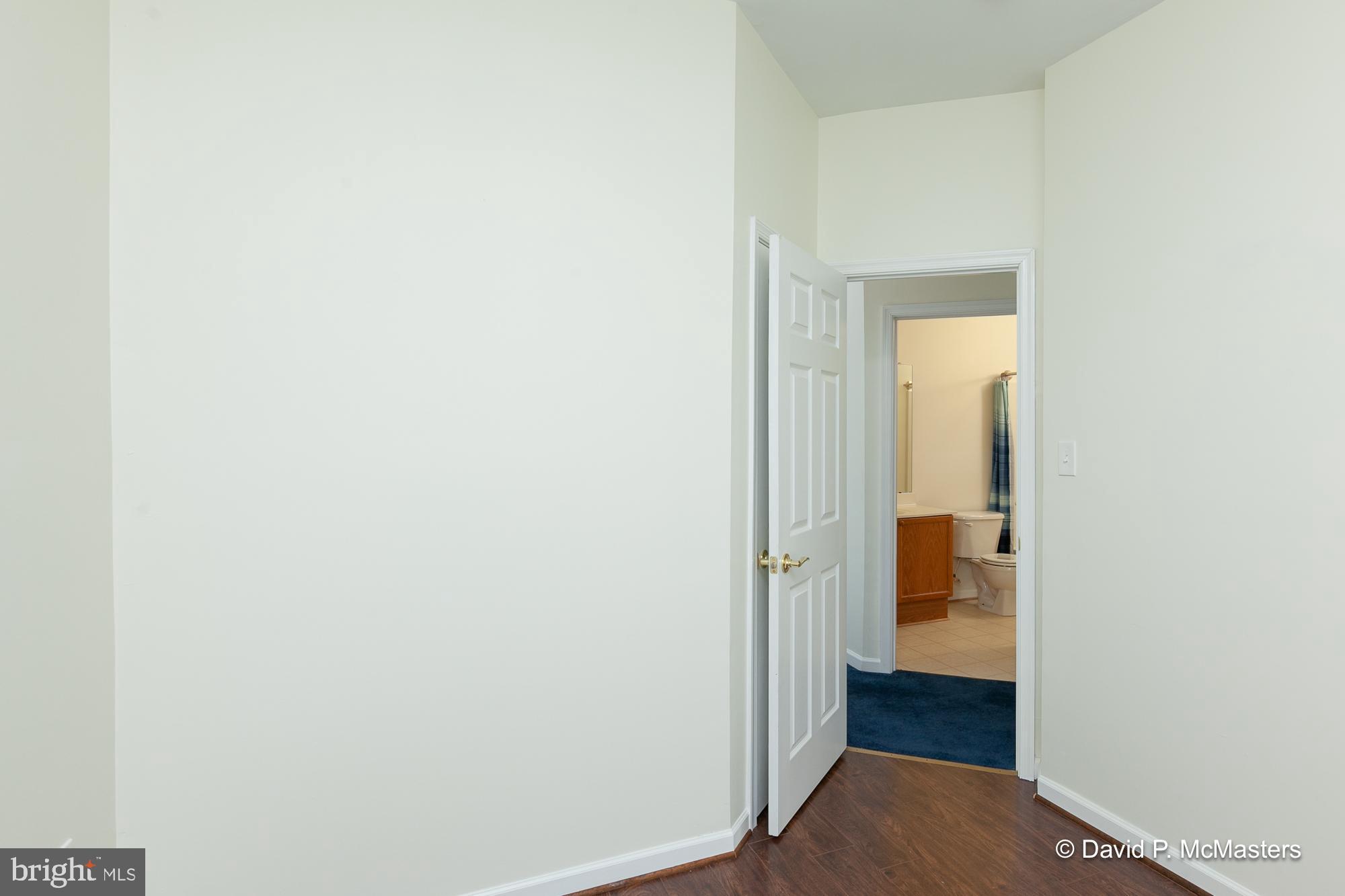 COUNTY GREEN - Residential