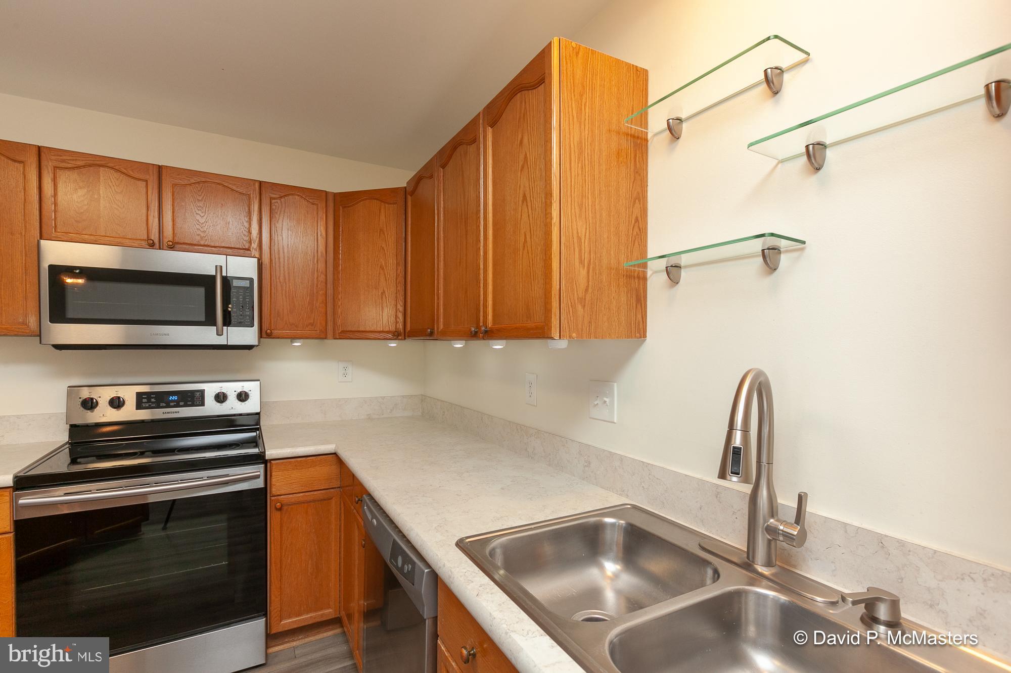 COUNTY GREEN - Residential