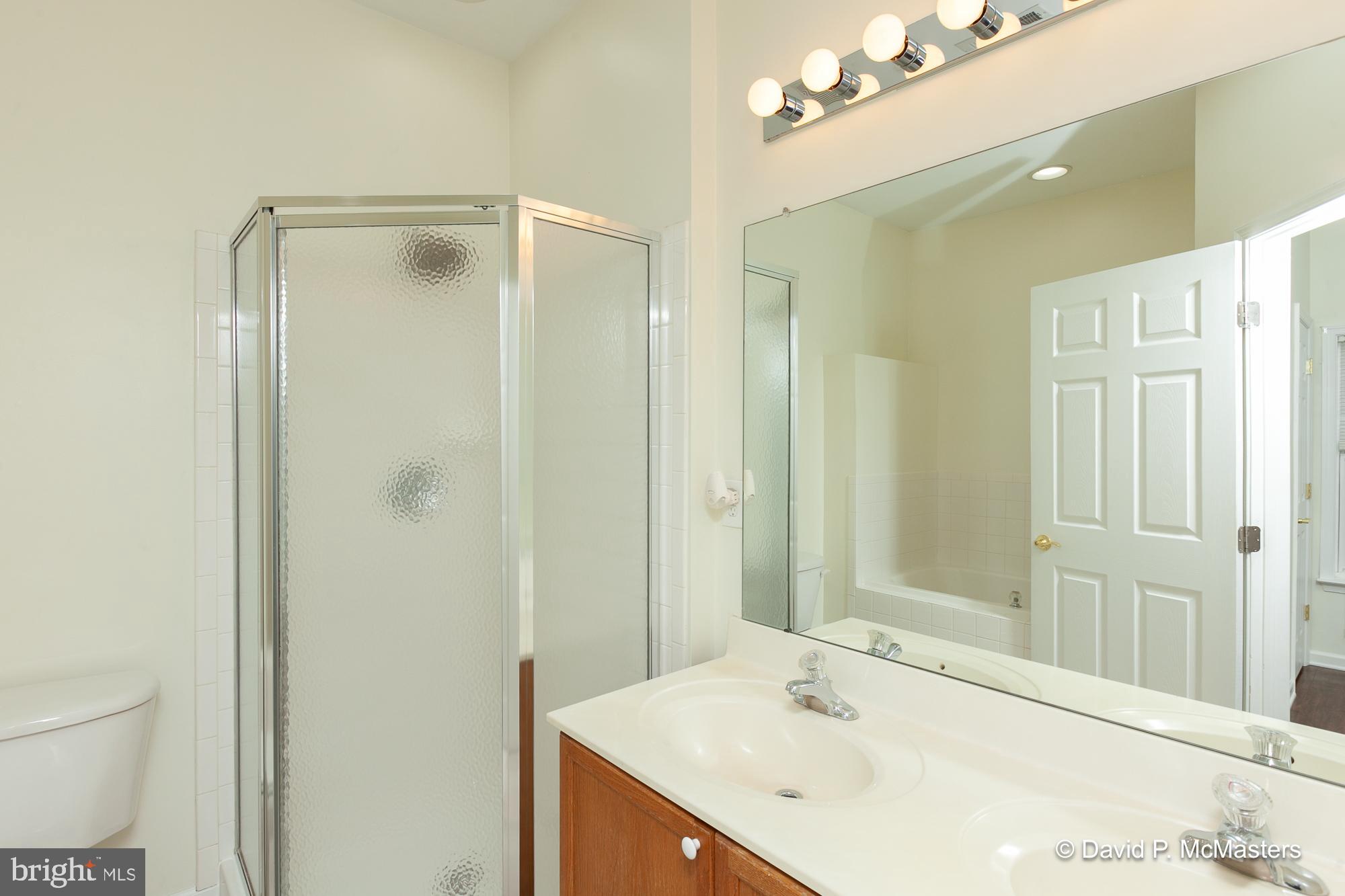 COUNTY GREEN - Residential