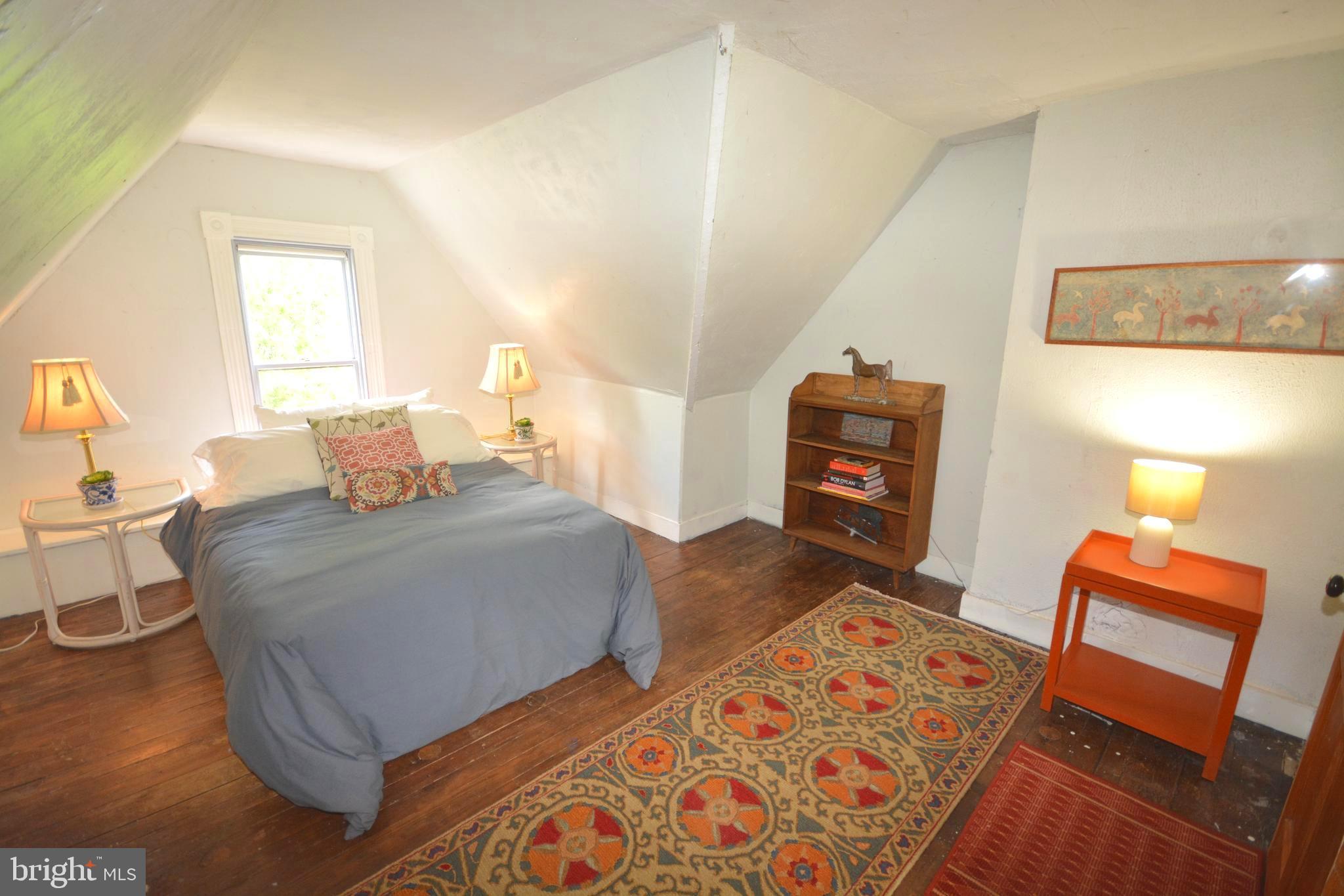 ROYAL OAK - Residential