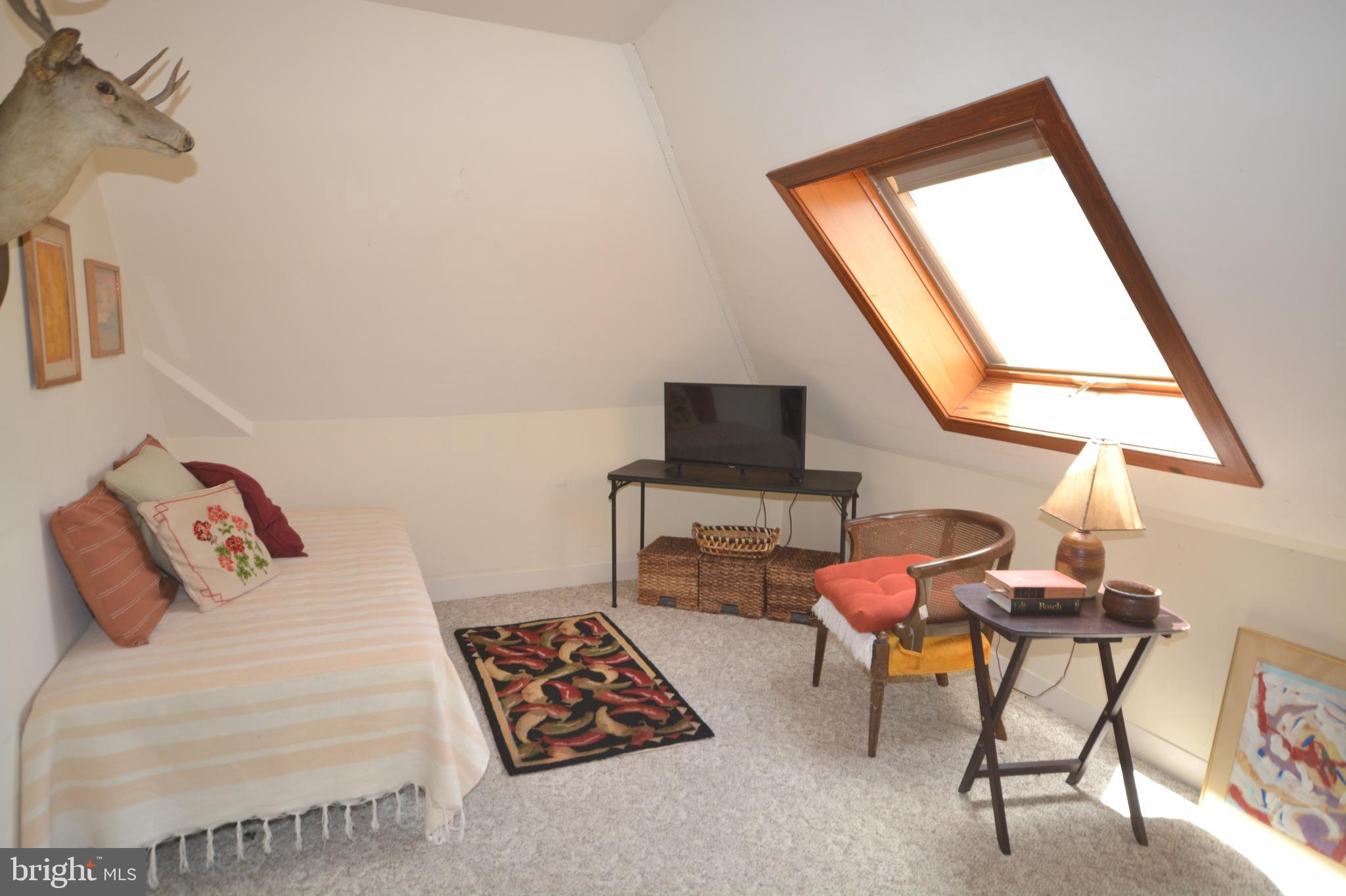 ROYAL OAK - Residential