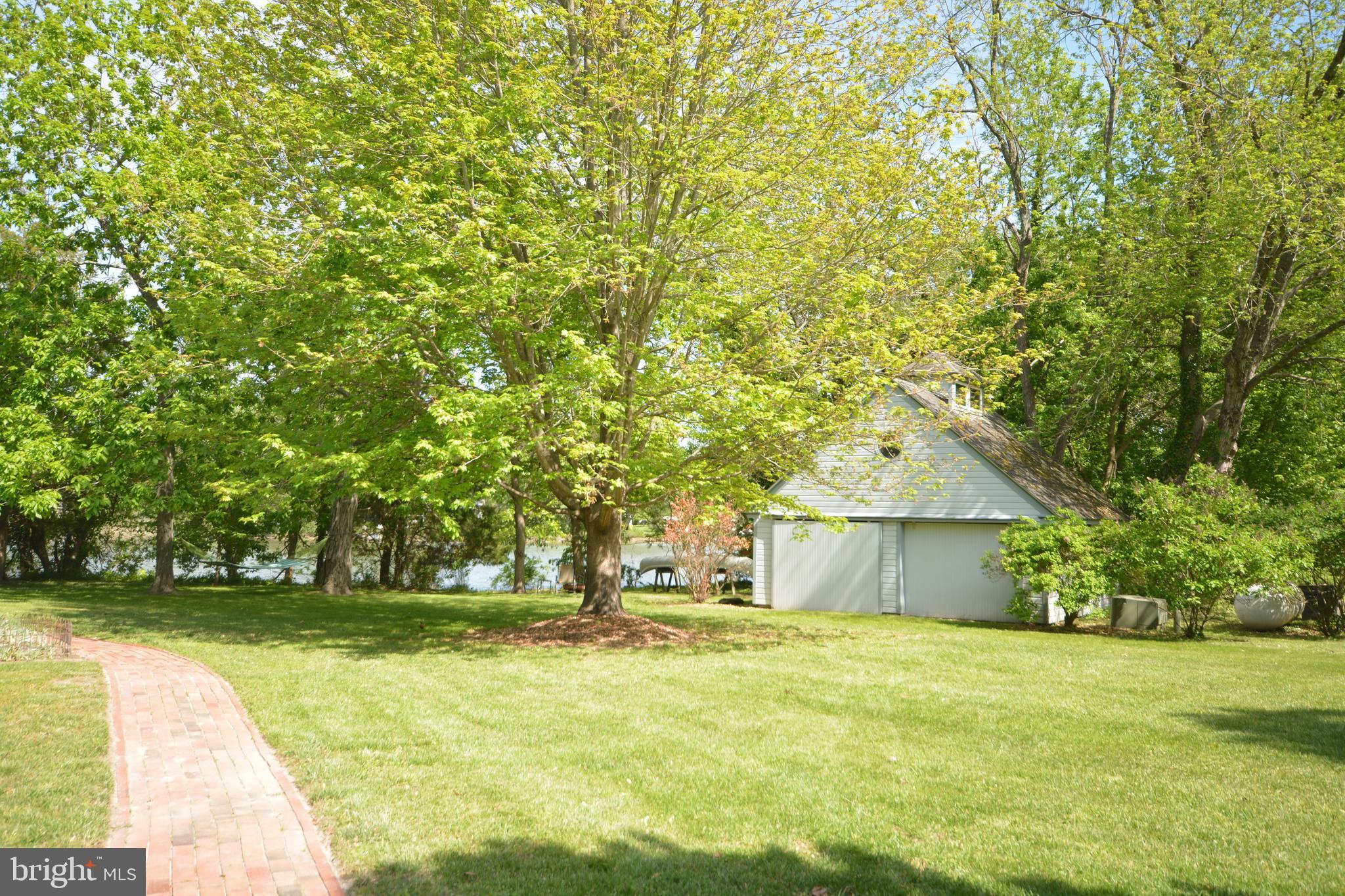 ROYAL OAK - Residential