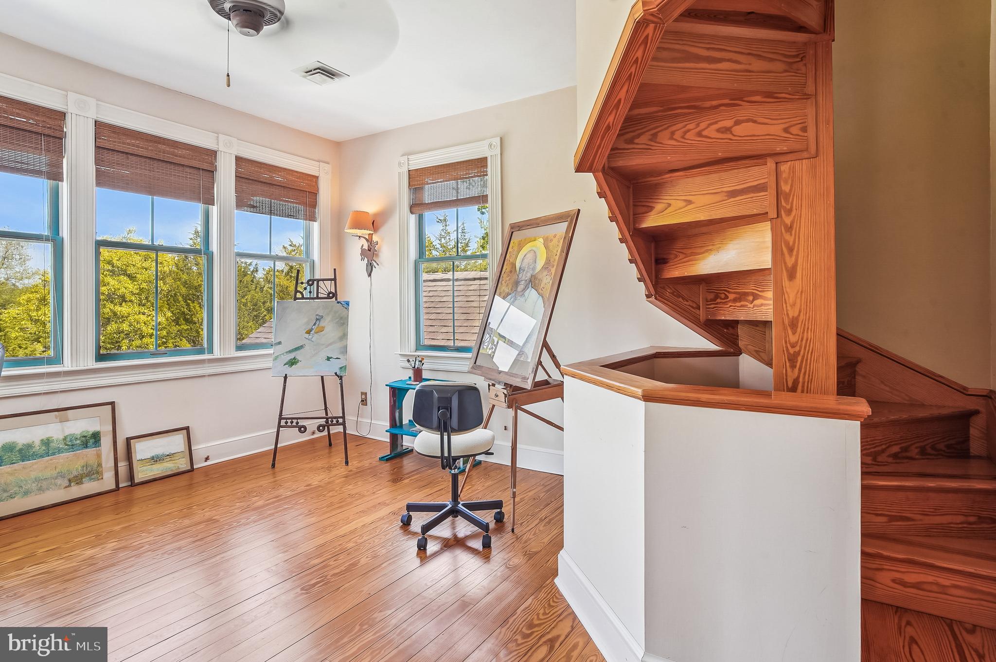 ROYAL OAK - Residential