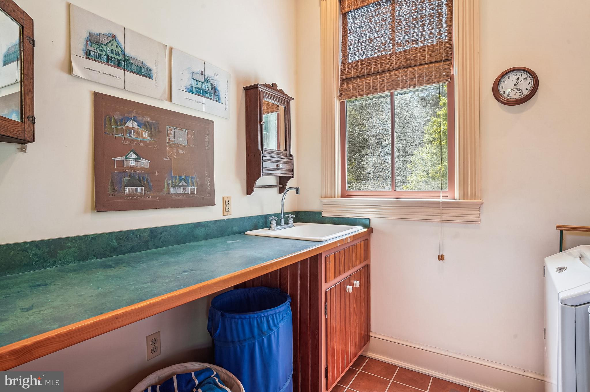 ROYAL OAK - Residential