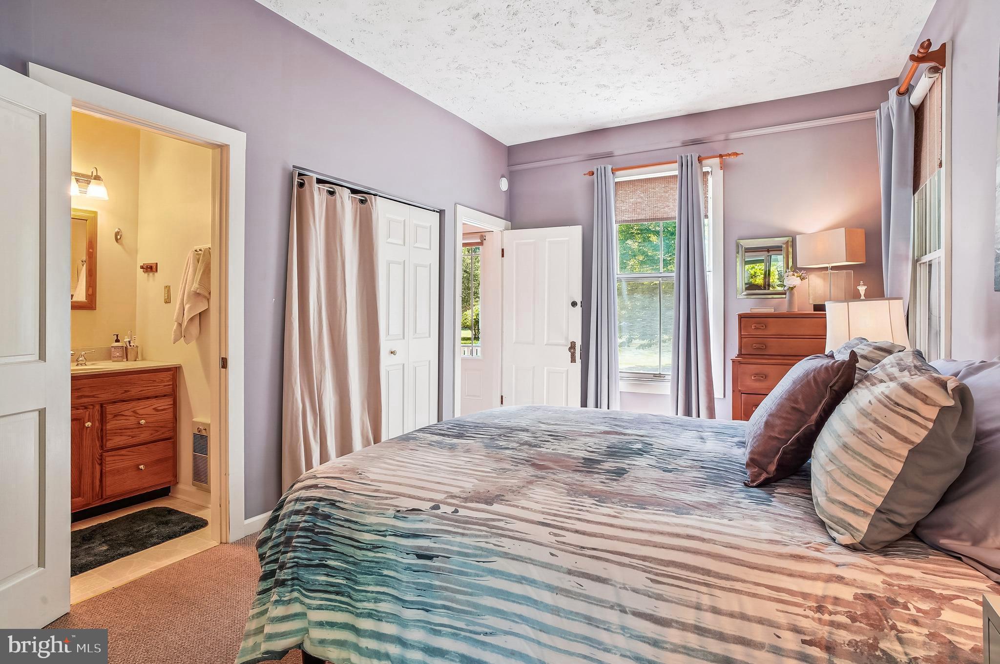 ROYAL OAK - Residential