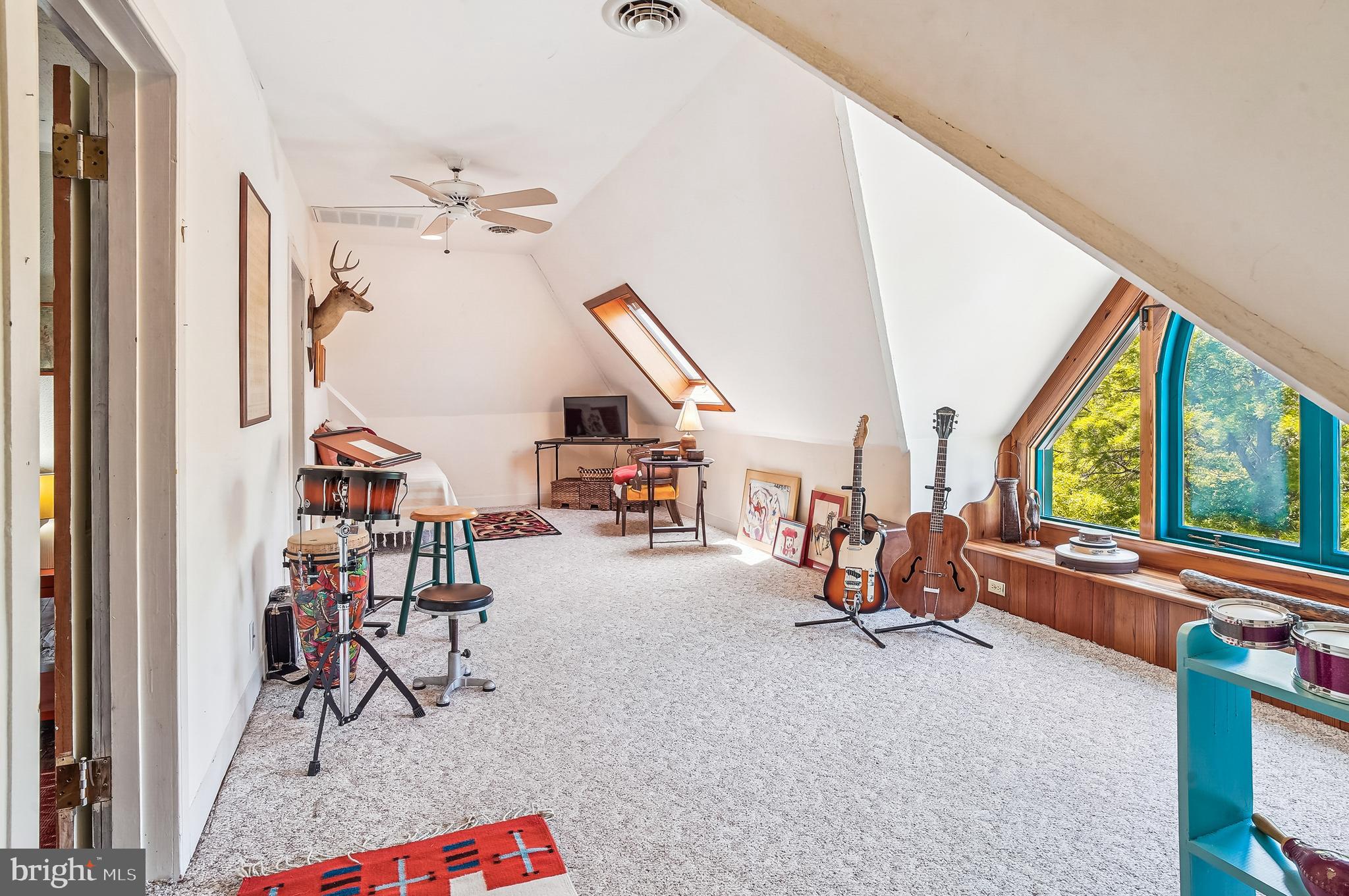 ROYAL OAK - Residential