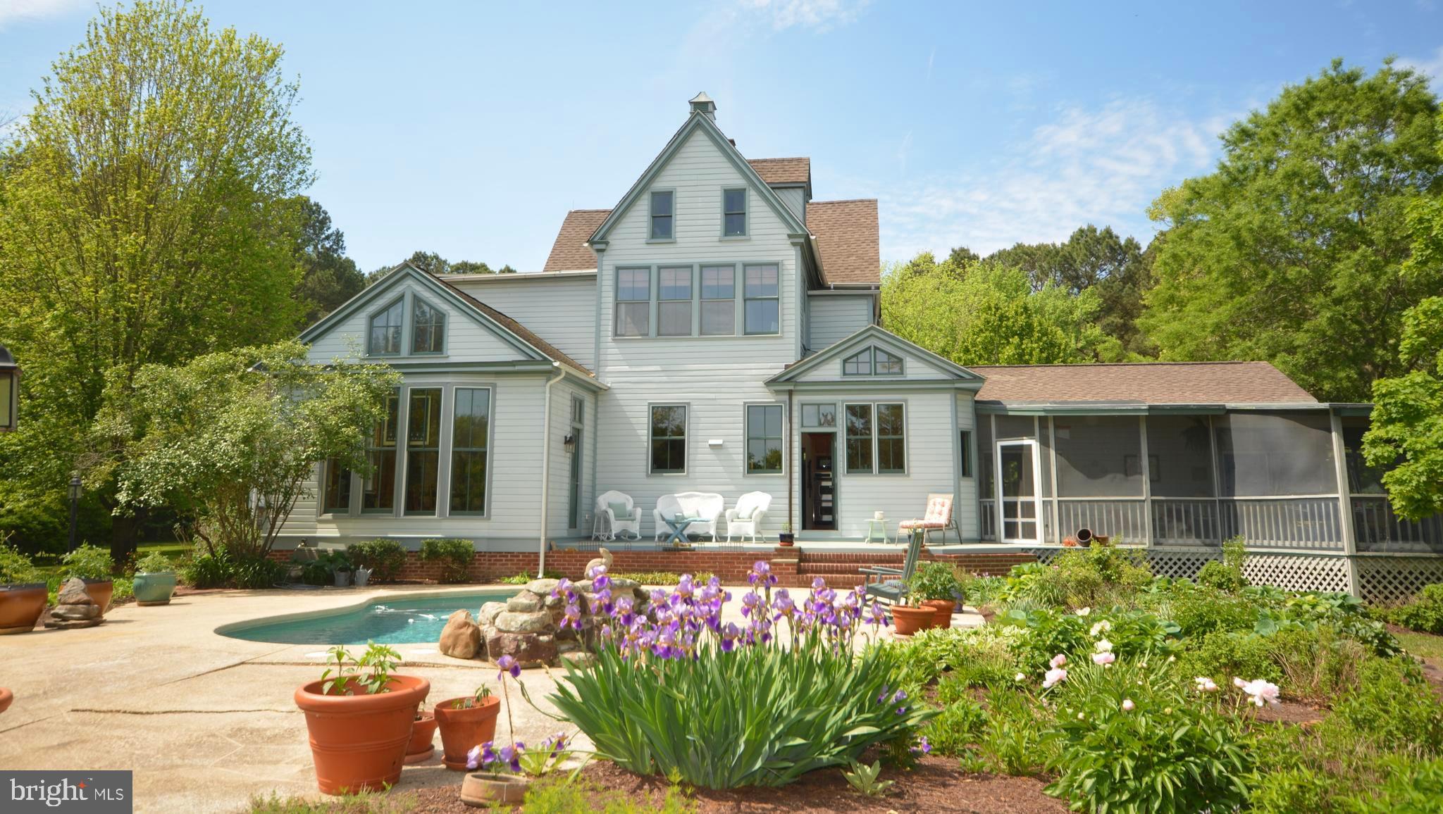 ROYAL OAK - Residential