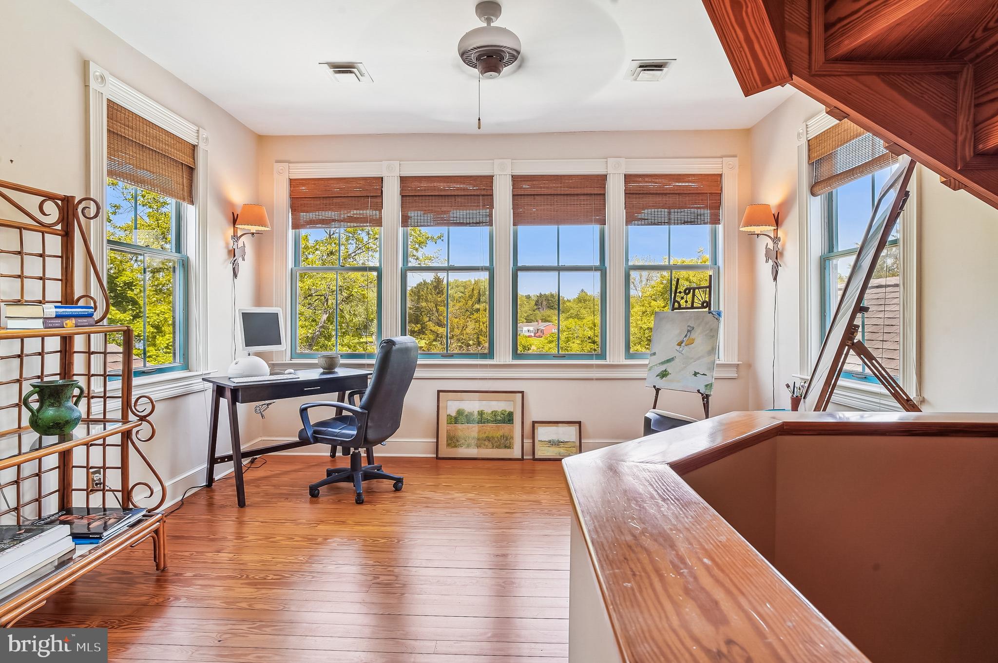 ROYAL OAK - Residential