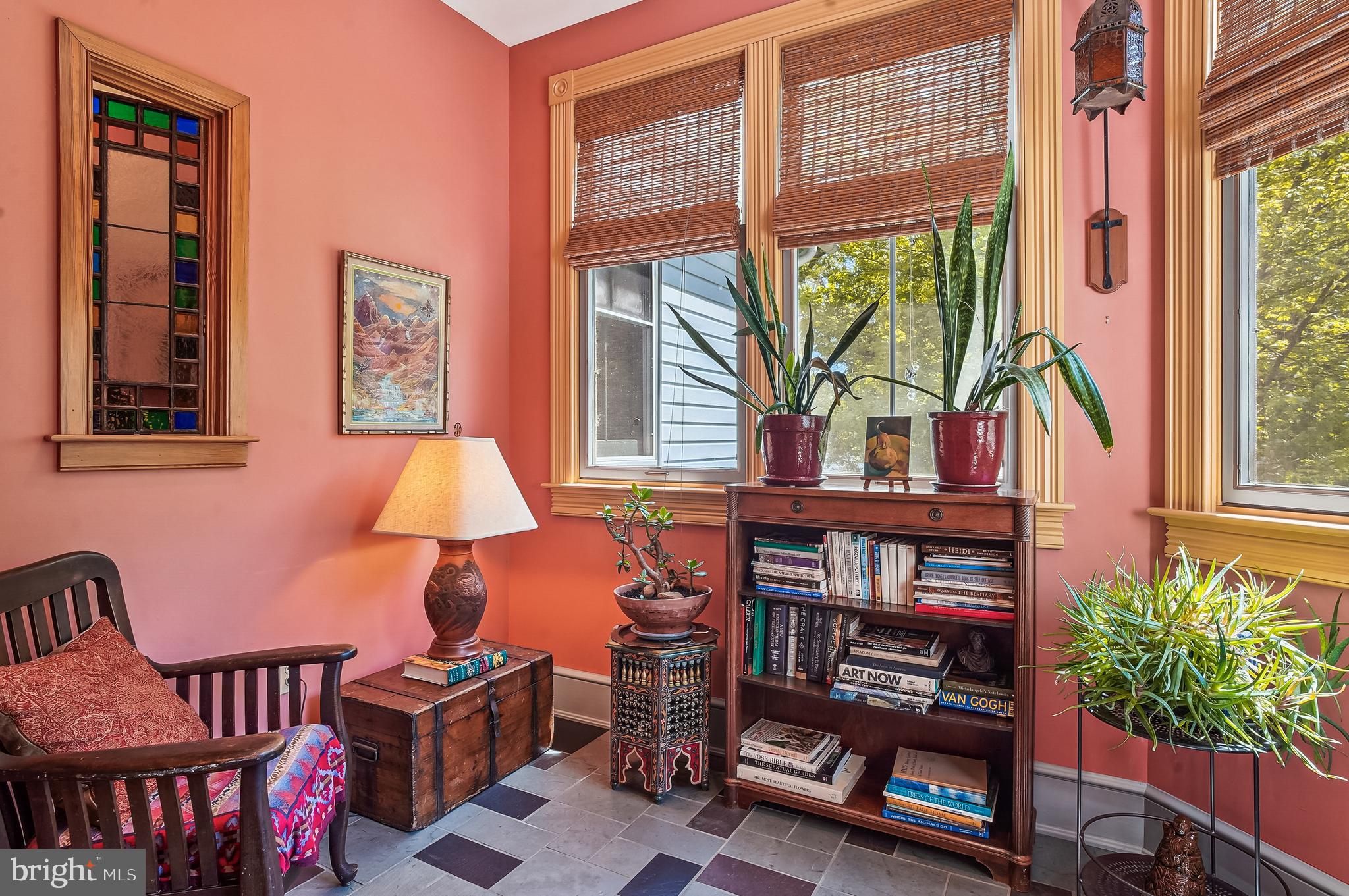 ROYAL OAK - Residential