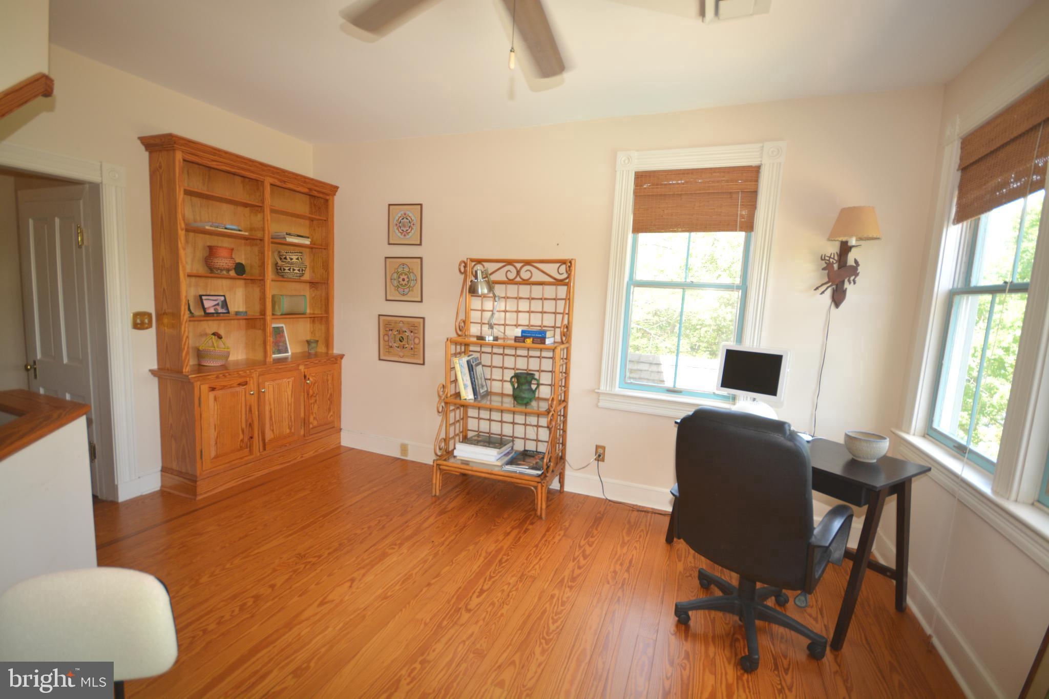 ROYAL OAK - Residential