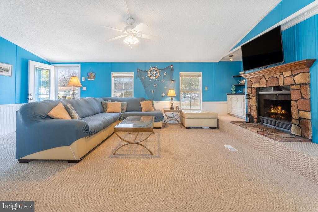 MYSTIC HARBOUR - Residential