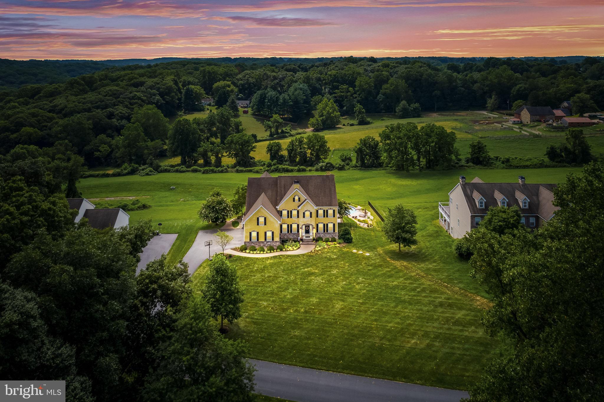 WHITE CLAY KNOLL - Residential
