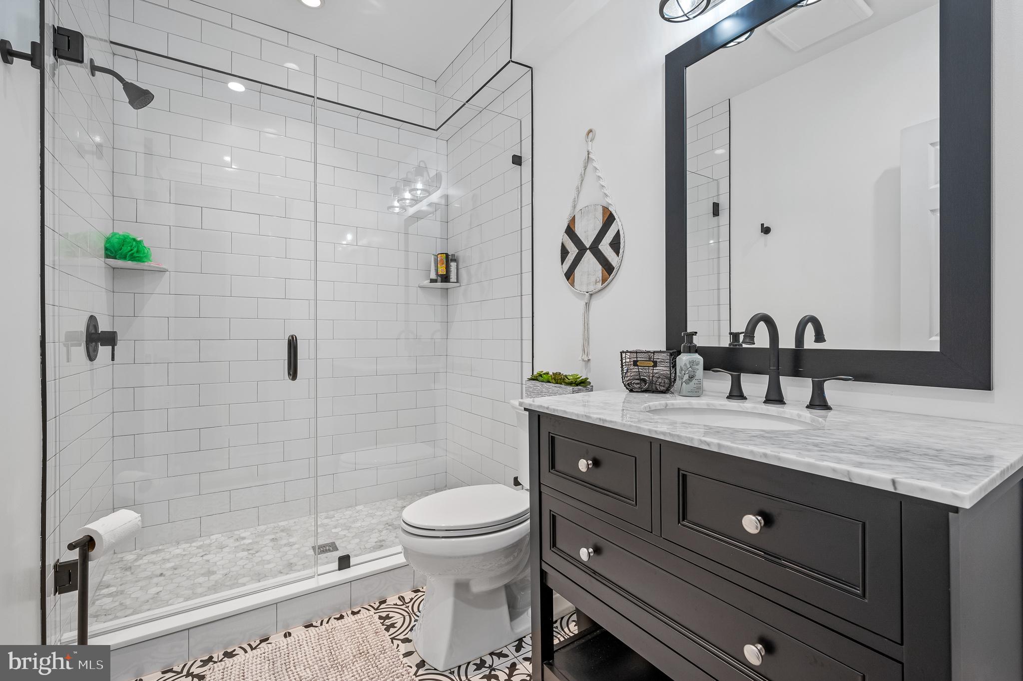 WHITE CLAY KNOLL - Residential