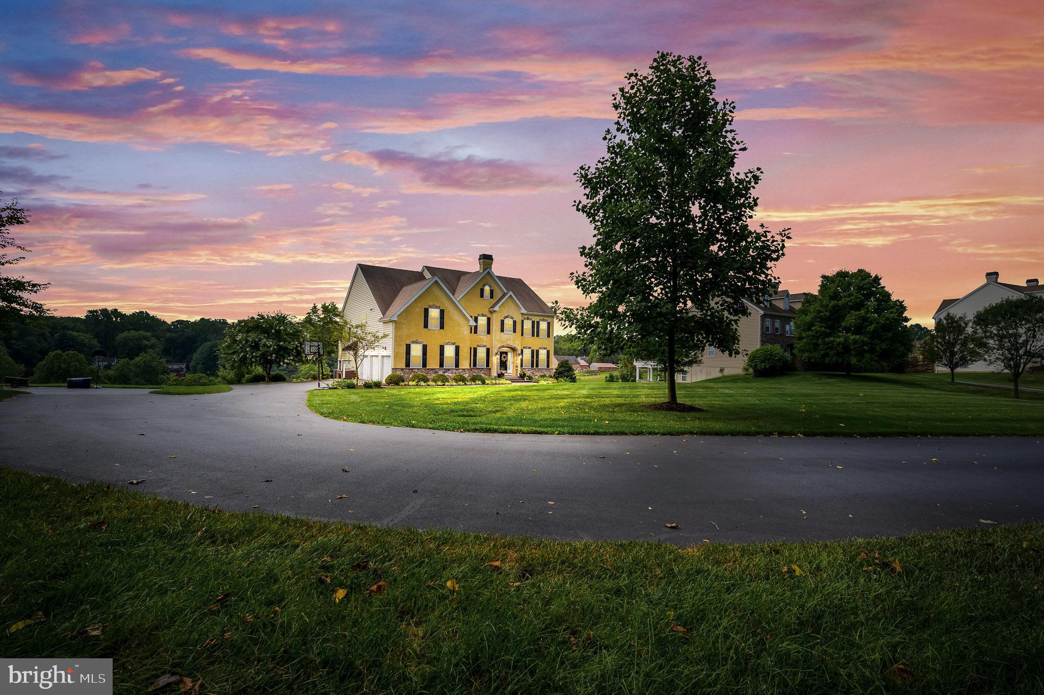 WHITE CLAY KNOLL - Residential