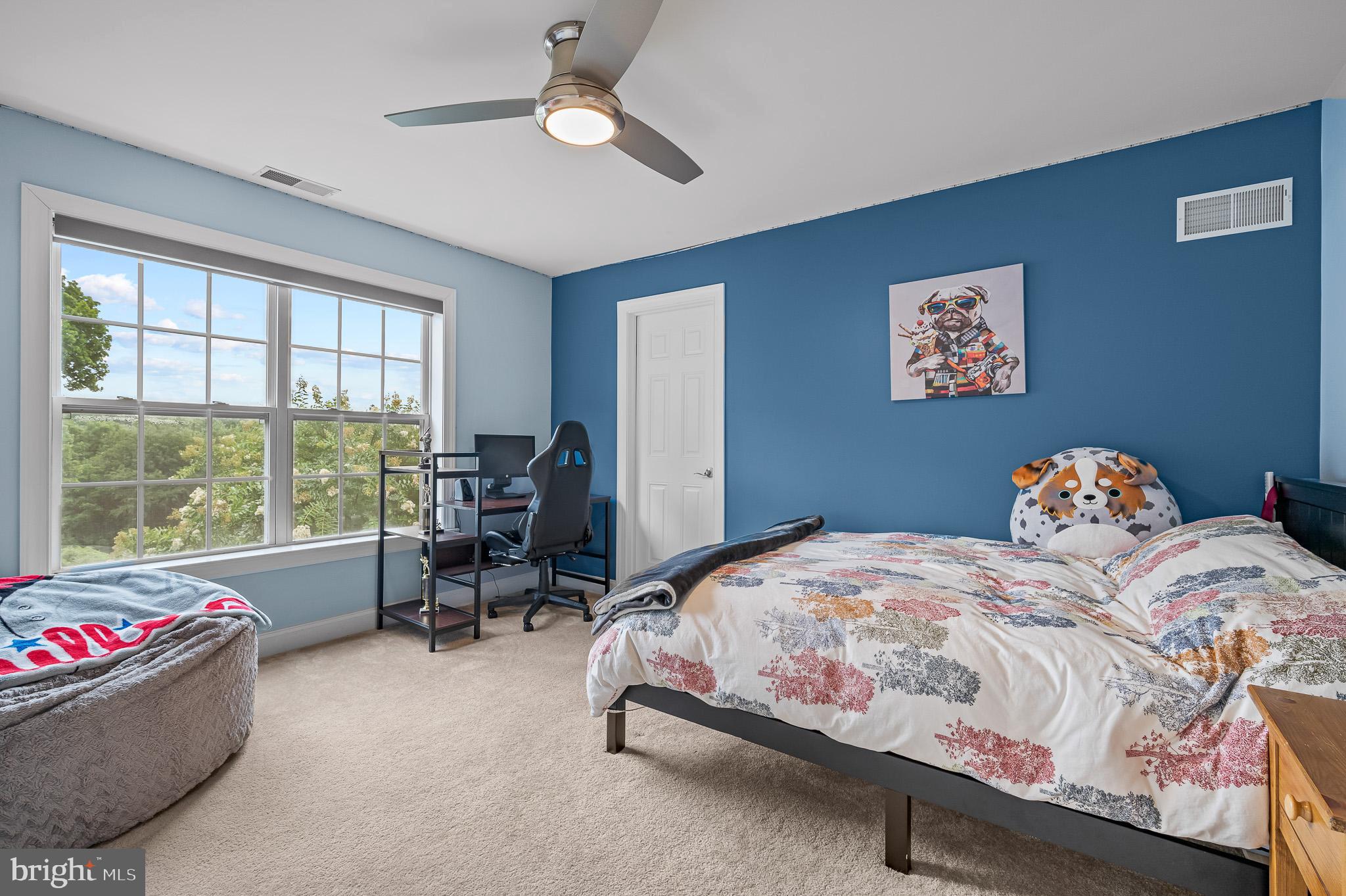 WHITE CLAY KNOLL - Residential