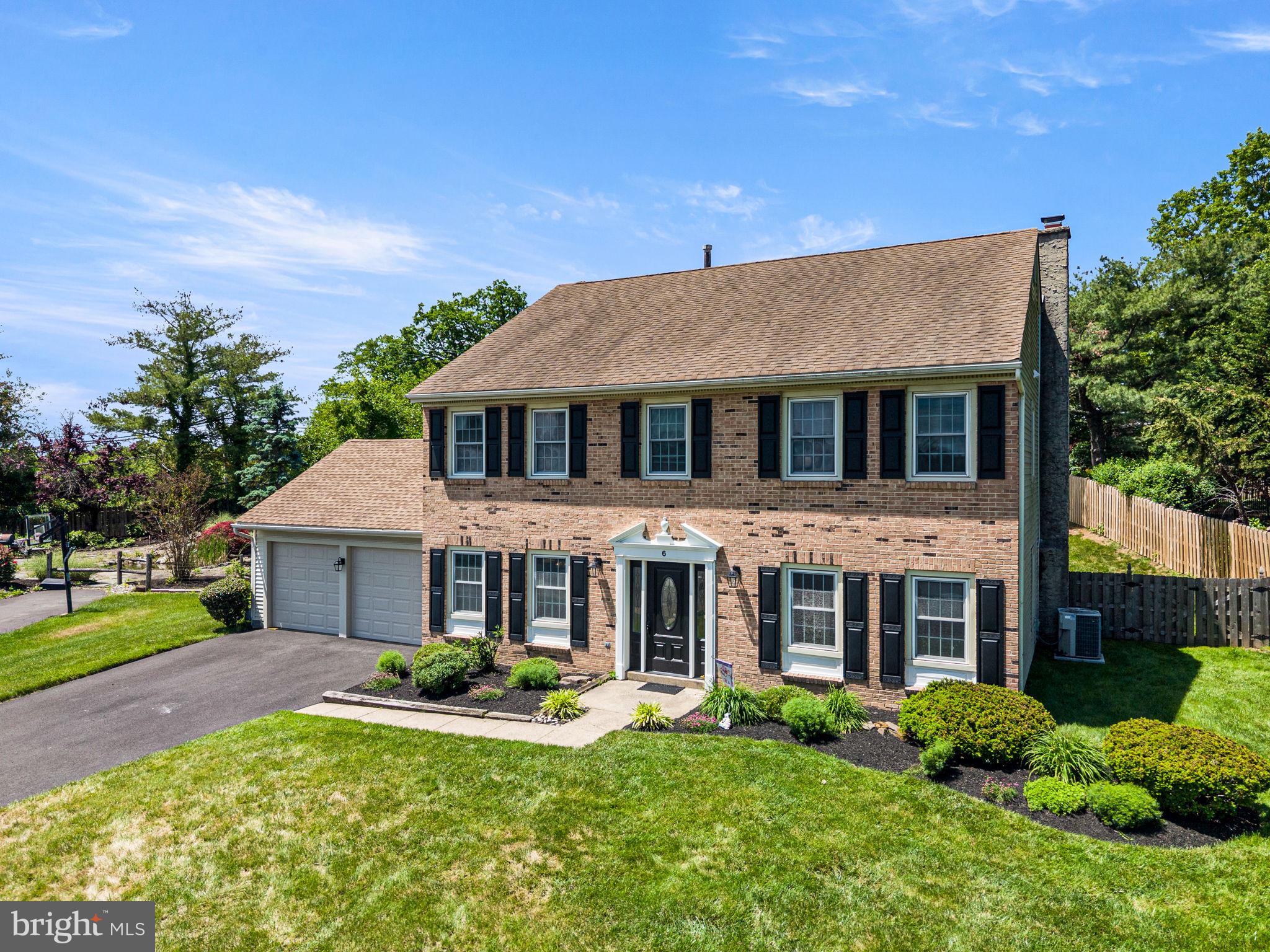 6 GOLDENROD COURT
