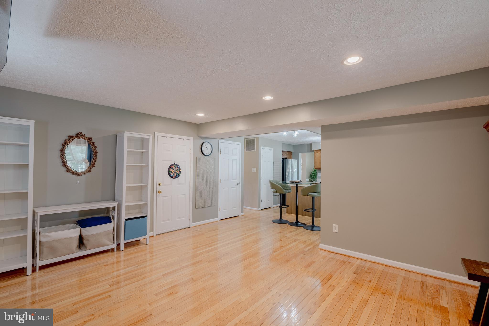 WHEATFIELD - Residential