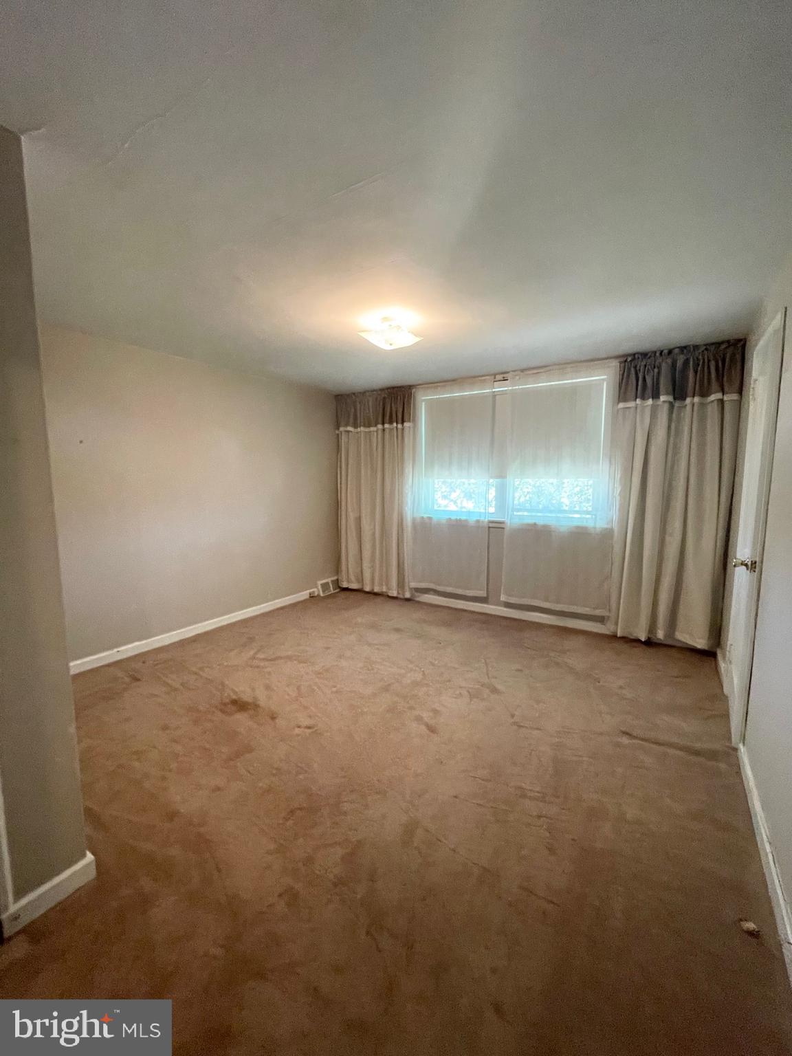 MAYFAIR - Residential