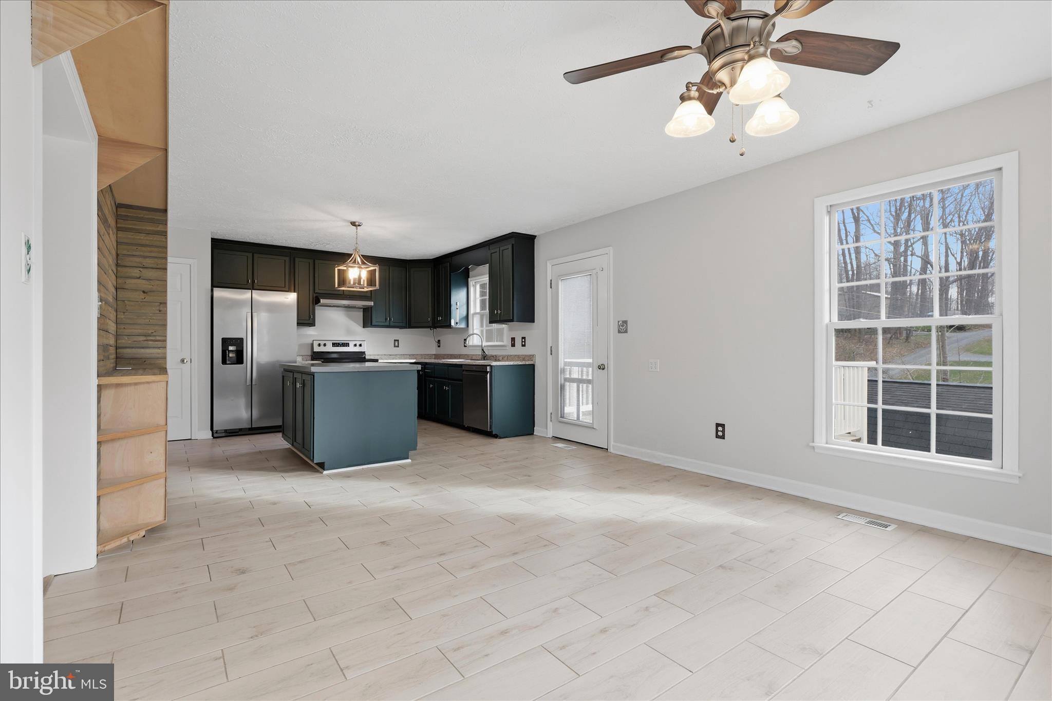 SHANNONDALE - Residential