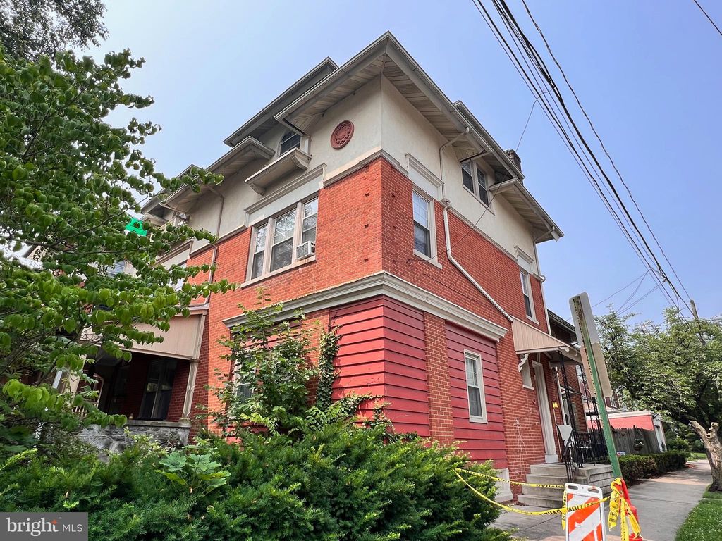 Photo of 146 E CLAY ST, LANCASTER, PA 17602 (MLS # PALA2037212)