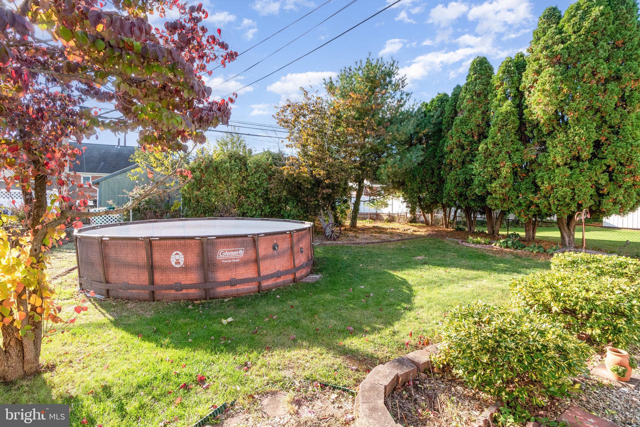 DELBROOK MANOR - Residential