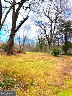 SLEEPY HOLLOW WOODS - Land