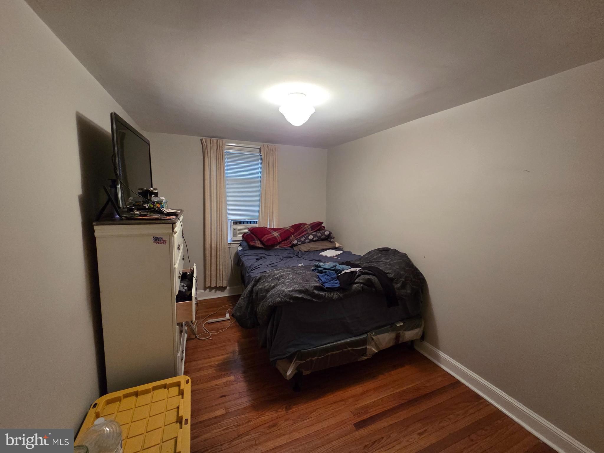 CLIFTON HEIGHTS - Residential