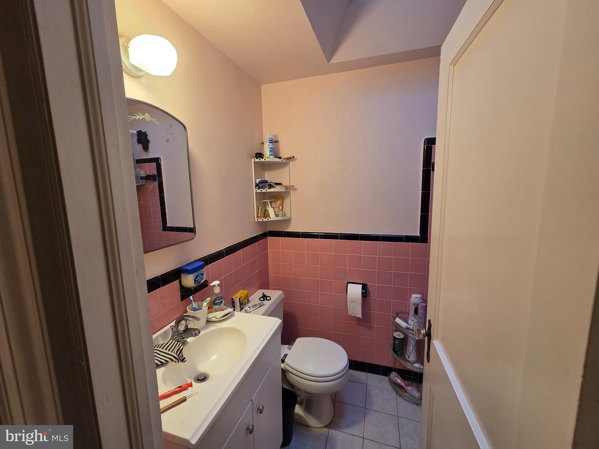 CLIFTON HEIGHTS - Residential