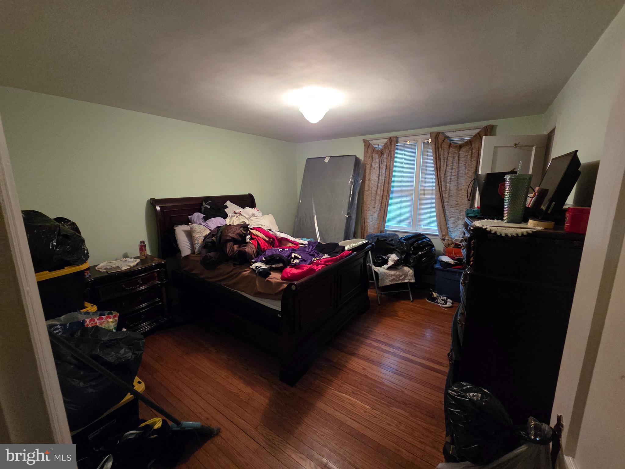 CLIFTON HEIGHTS - Residential