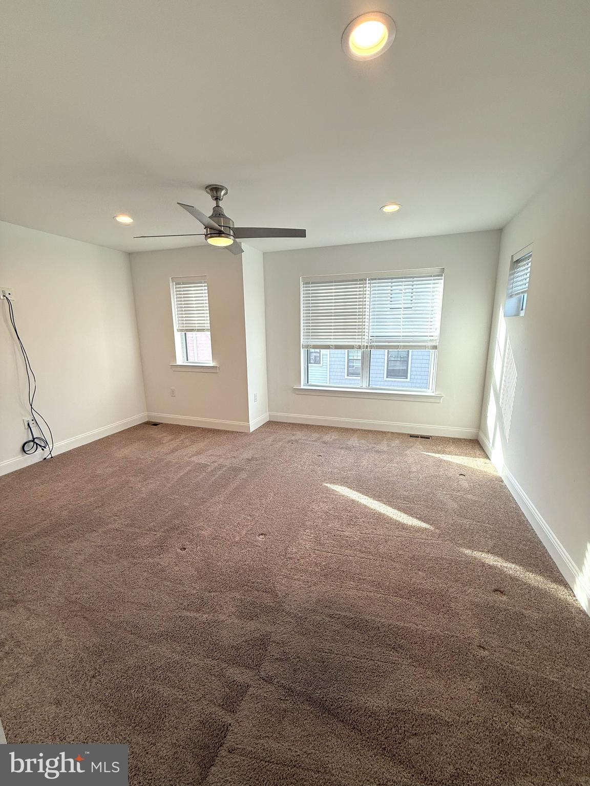 FREELAND SQUARE - Residential Lease