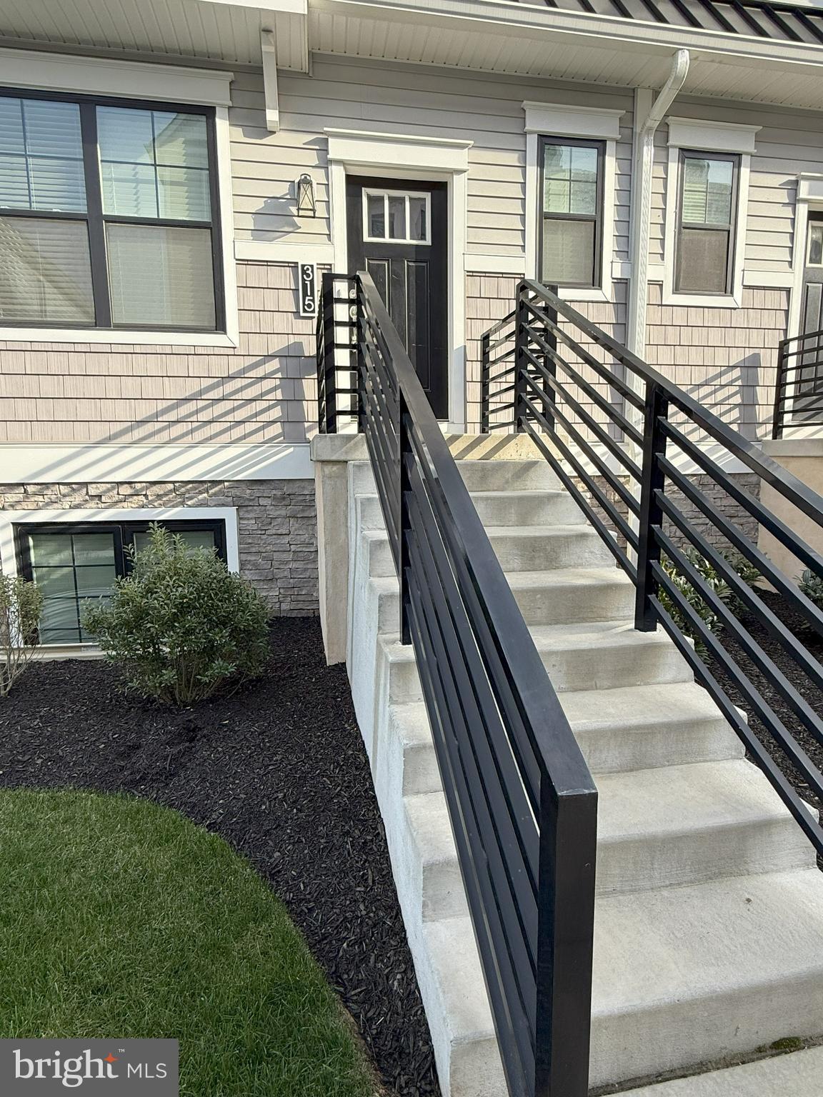 FREELAND SQUARE - Residential Lease