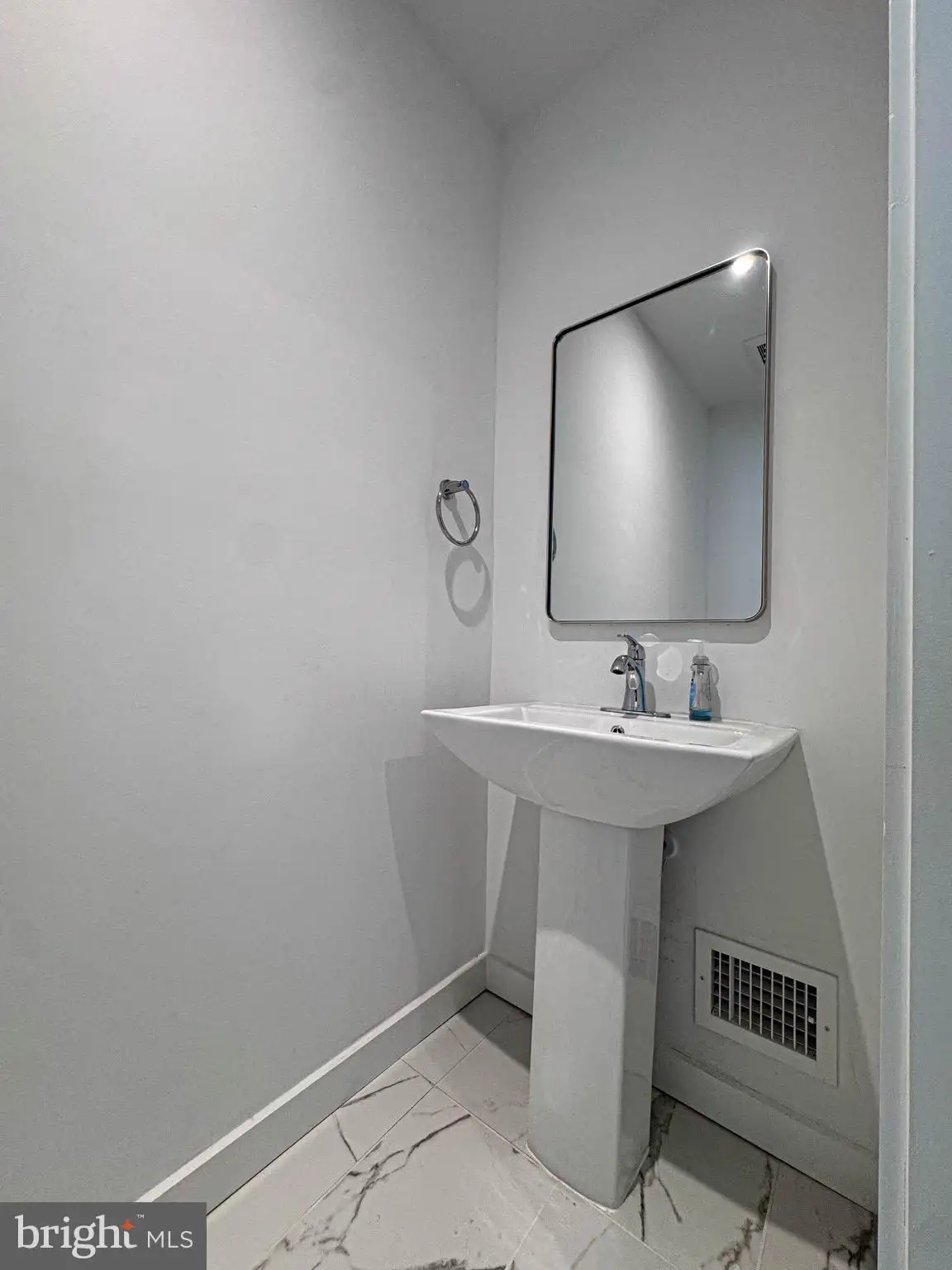 Additional image 96 of 7405 Sportsman Drive, Falls Church, VA 22043