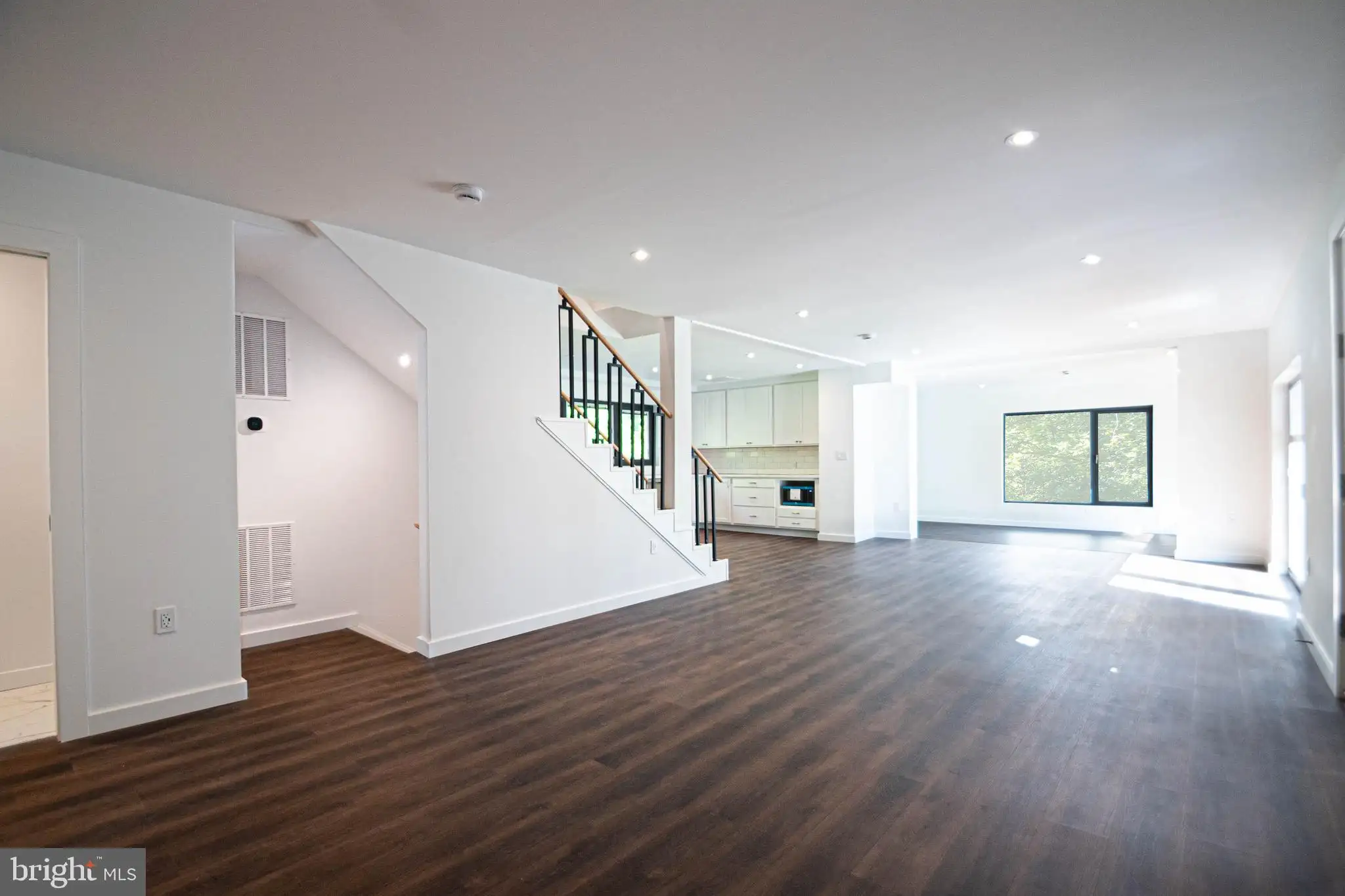 Additional image 89 of 7405 Sportsman Drive, Falls Church, VA 22043