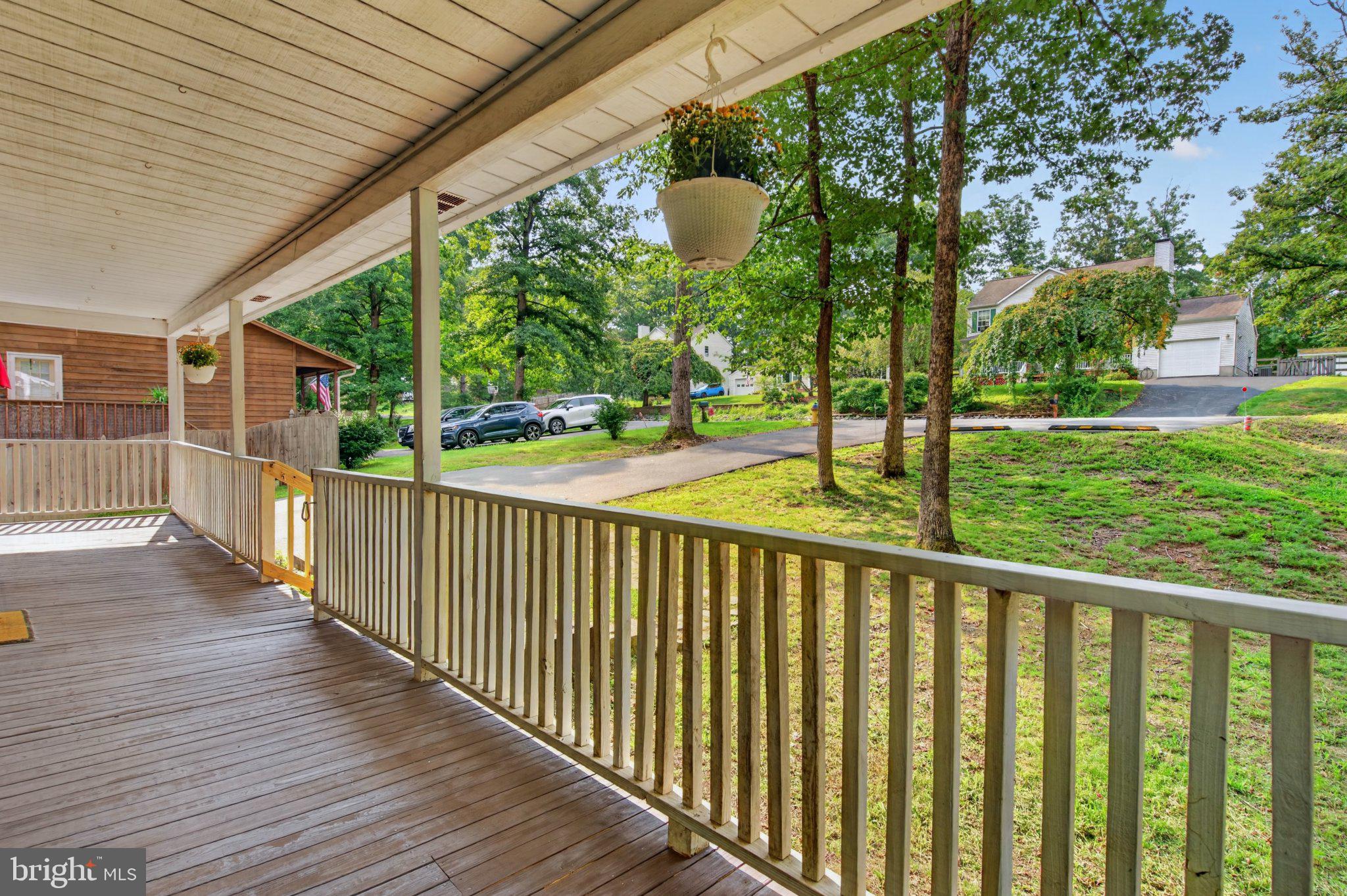 5 HUNTINGTON DRIVE