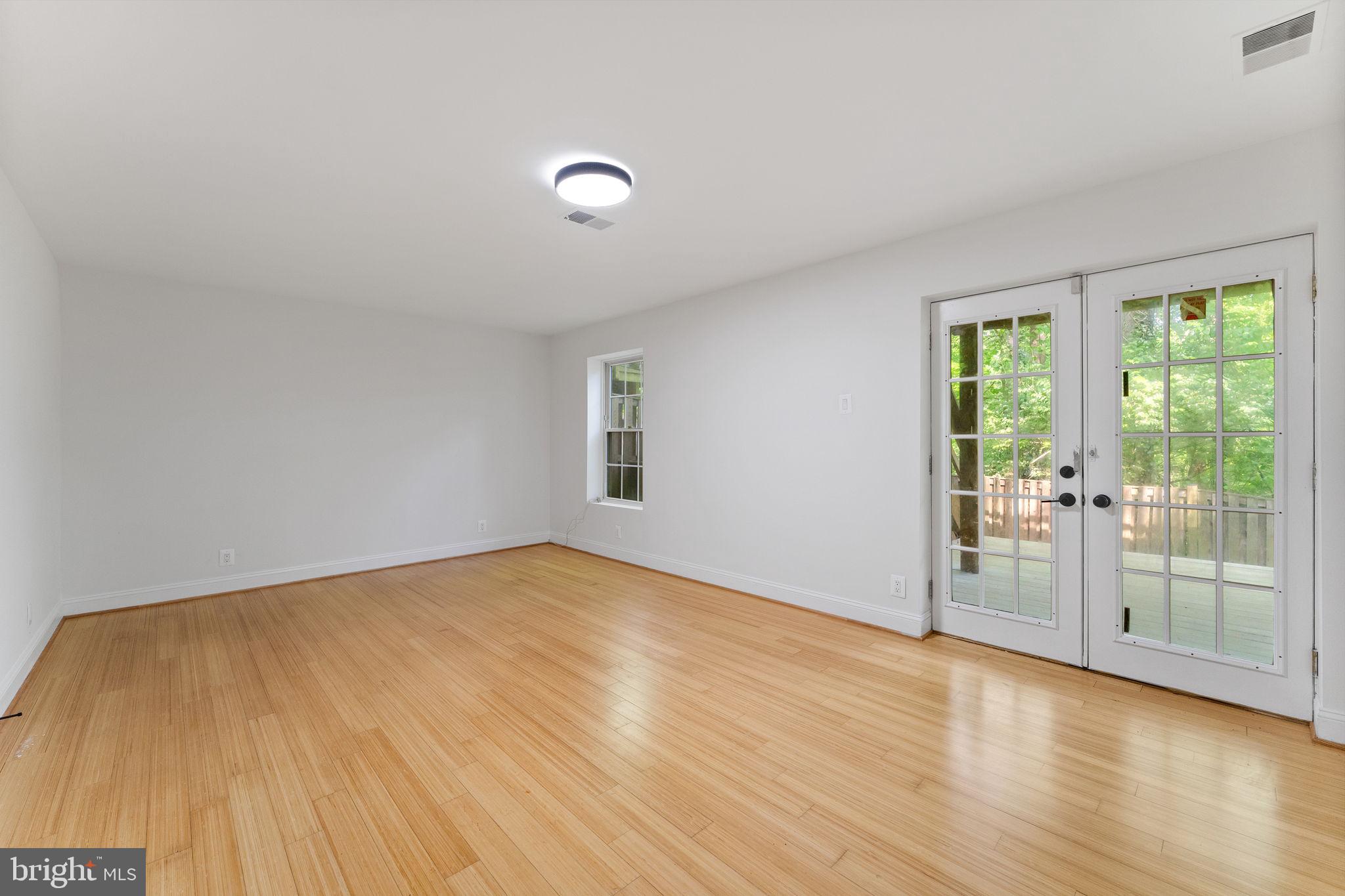 BURKE CENTRE - Residential