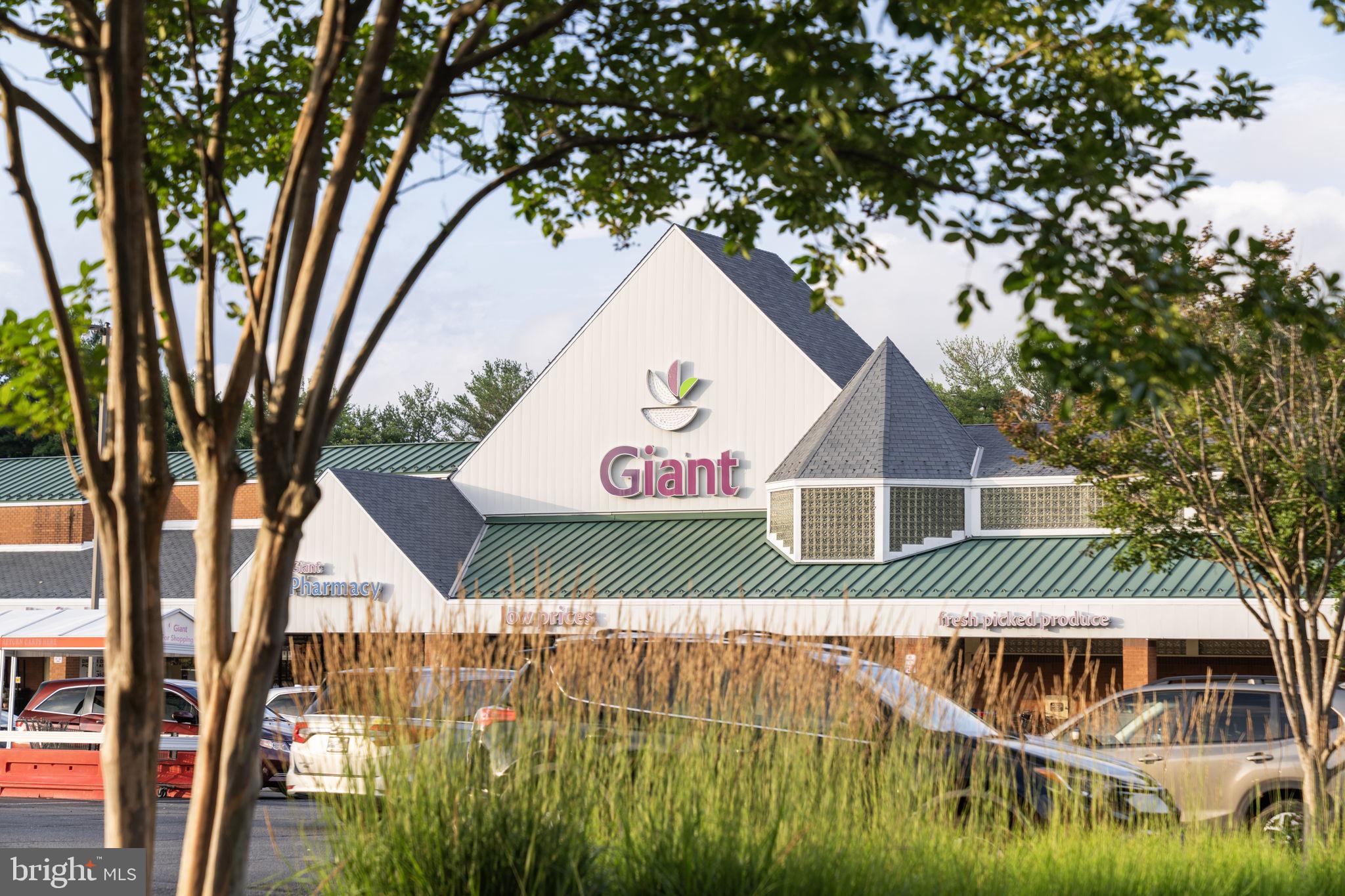 BURKE CENTRE - Residential