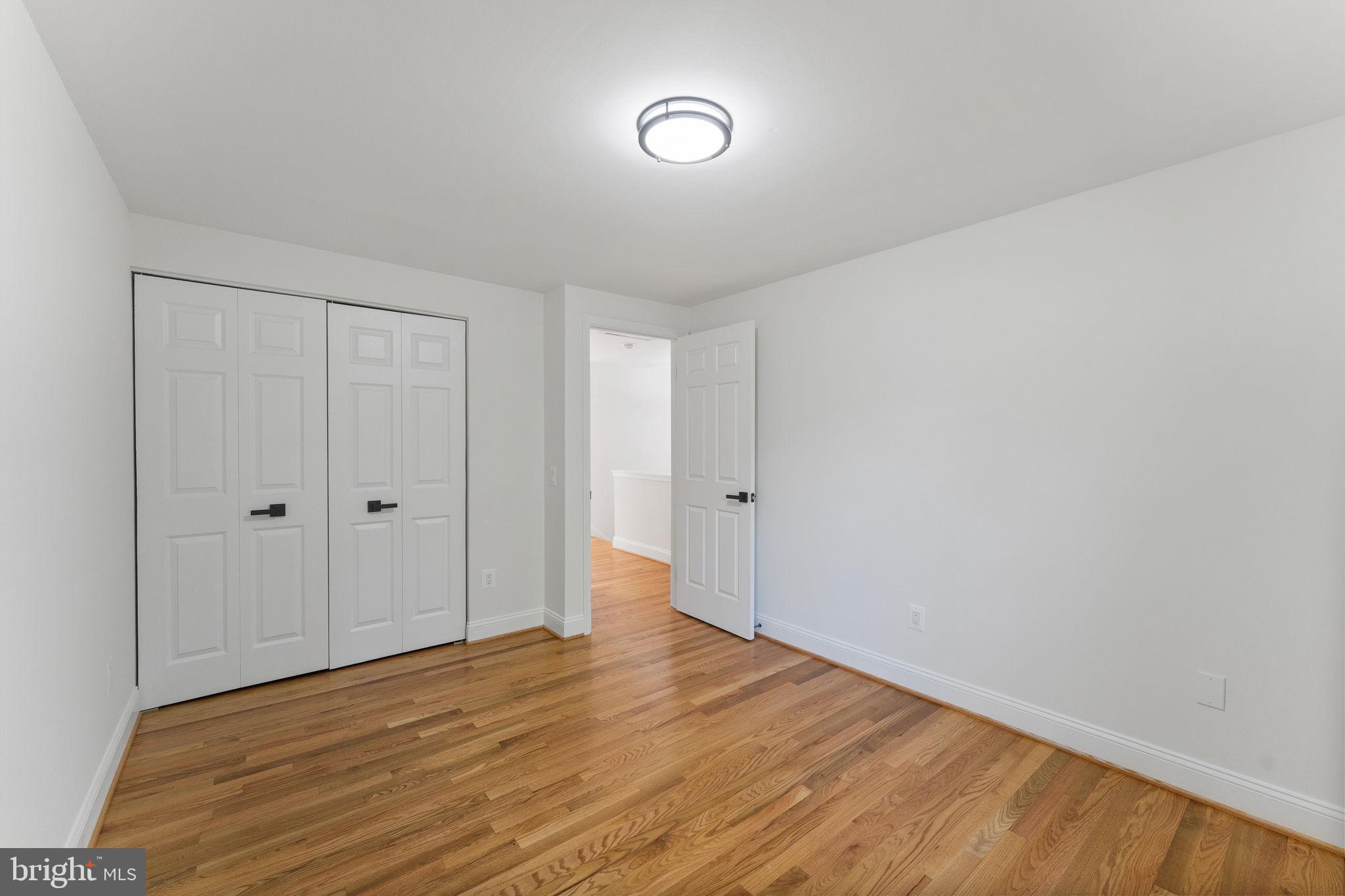 BURKE CENTRE - Residential