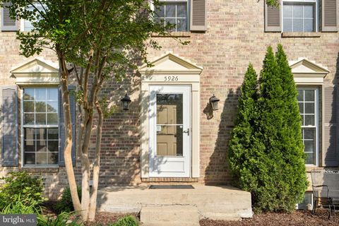 Photo of 5926 Powells Landing Road, BURKE, VA 22015 (MLS # VAFX2306182)